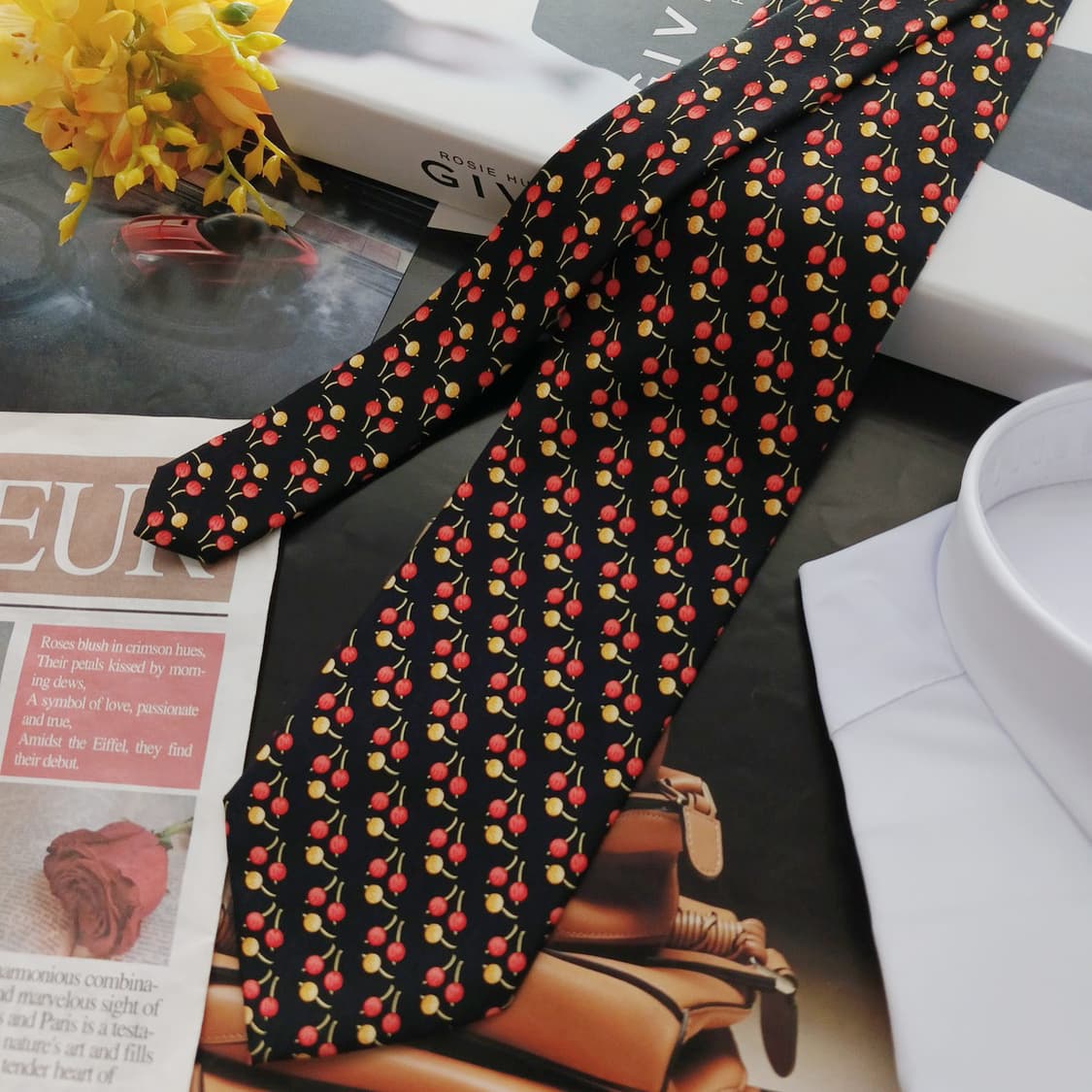 지방시 실크 블랙 체리 패턴 넥타이 9.7cm A+등급 A18789
 상품이미지3