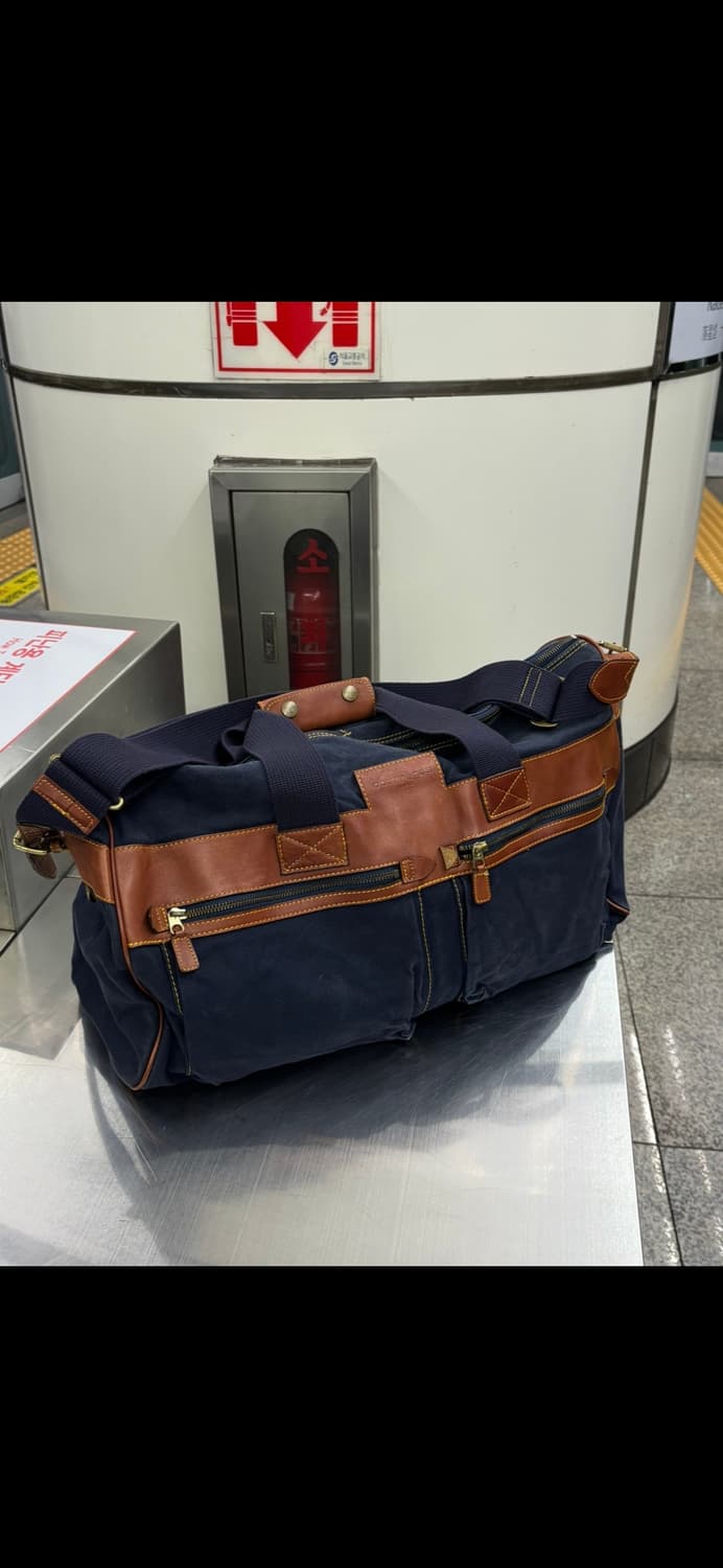 꾸레쥬 네이비 더블포켓 보스턴 백 상품이미지2