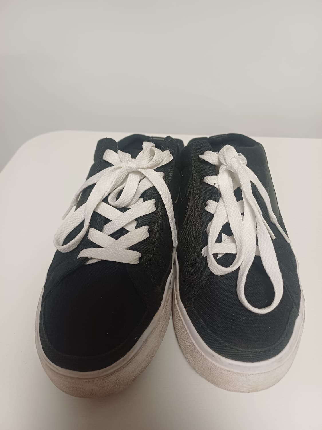 나이키 코트 레거시 뮬 검흰(235) - 상태 양호 / 스테디셀러 상품이미지3