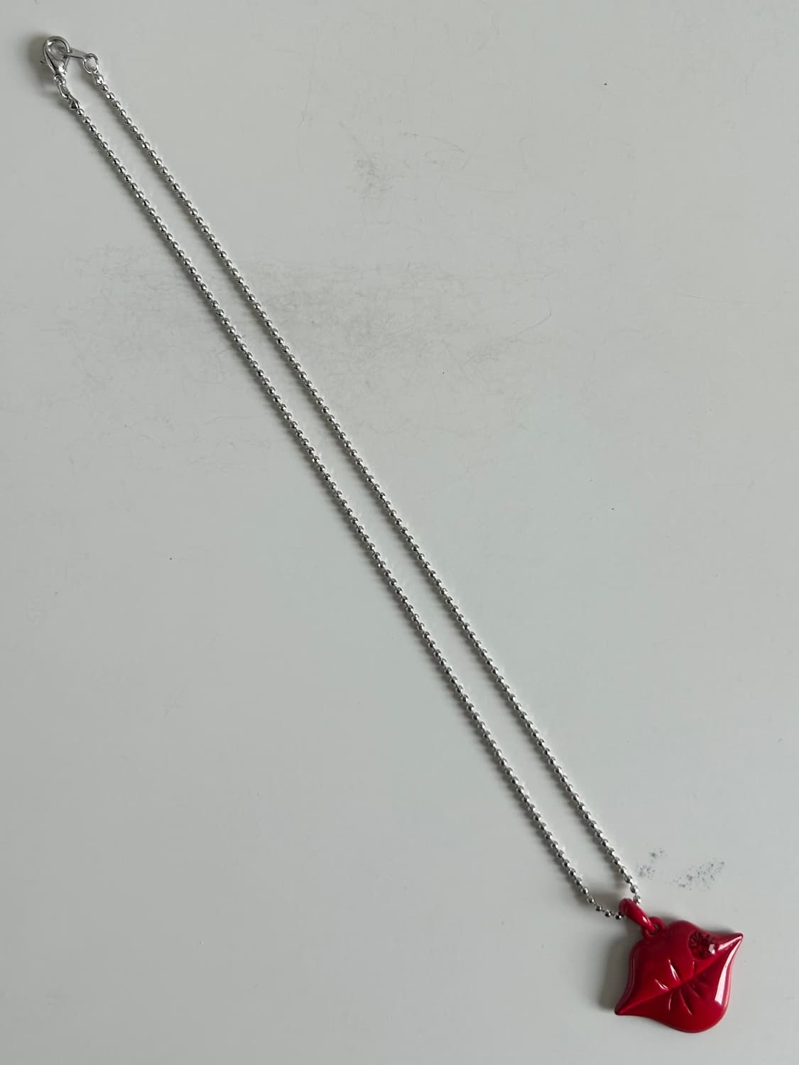 큐빅 입술 목걸이 상품이미지2