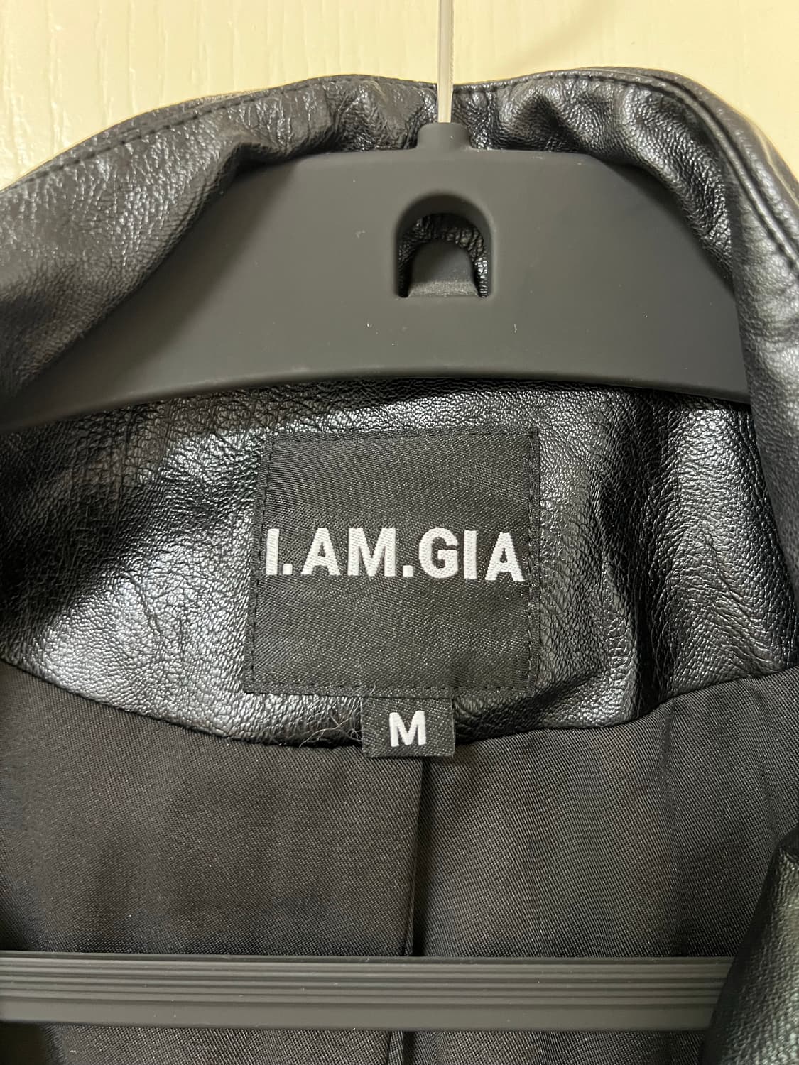 I.AM.GIA 스터디드 리얼램레더 자켓 상품이미지3
