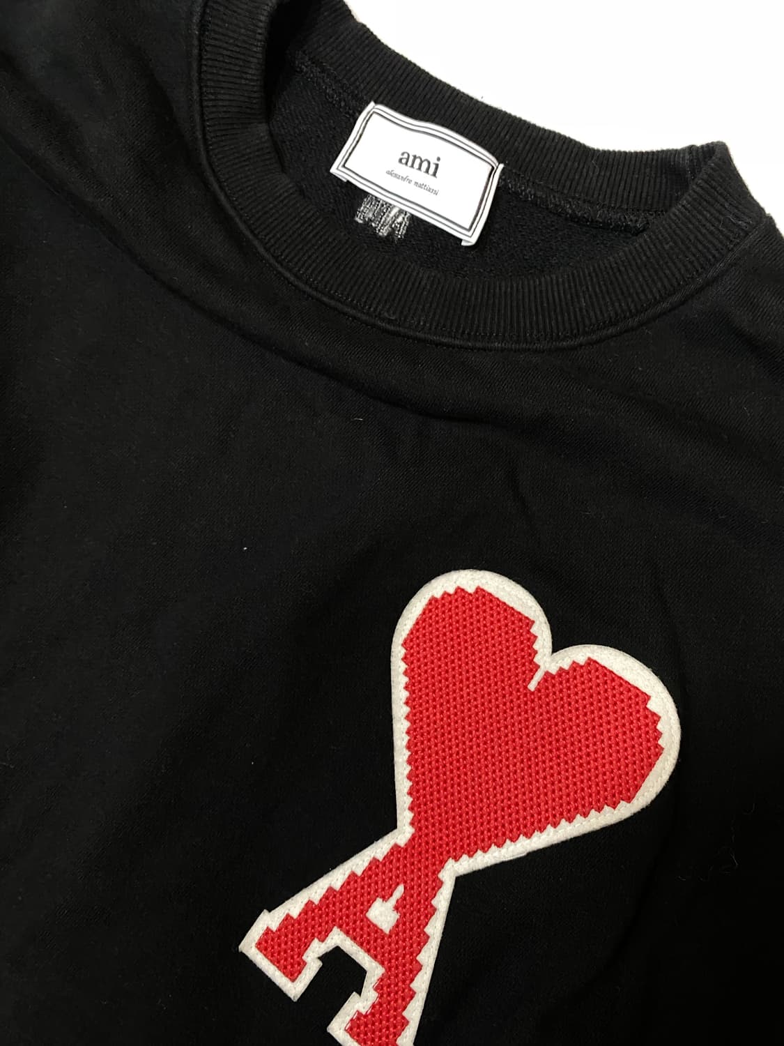 아미 빅 하트 로고 맨투맨 블랙 L 상품이미지2