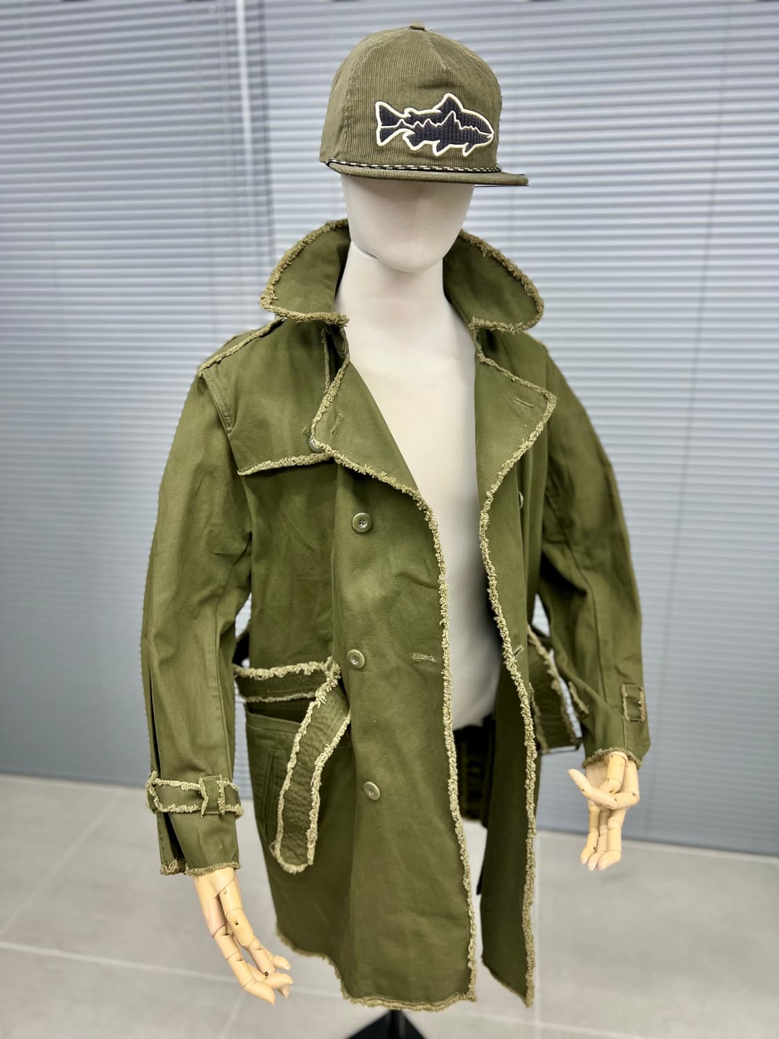 딜레탕트(dilettante)  밀리터리 트렌치코트 상품이미지2