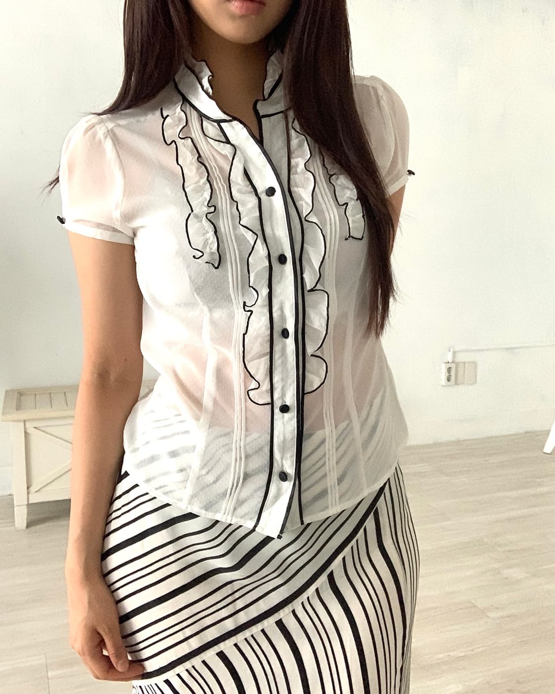 Black Trim White see-through Blouse 상품이미지2