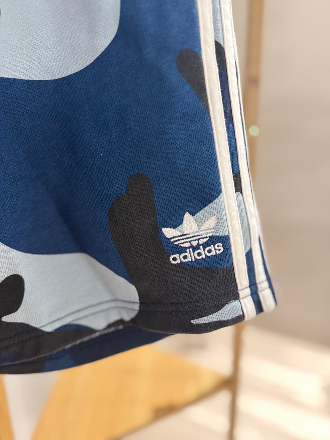 베이프맛 아디다스 카모 버뮤다 팬츠 상품이미지2