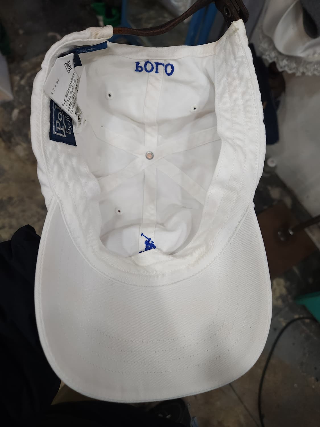 폴로 랄프로렌 화이트 가죽스트랩 볼캡

 상품이미지9