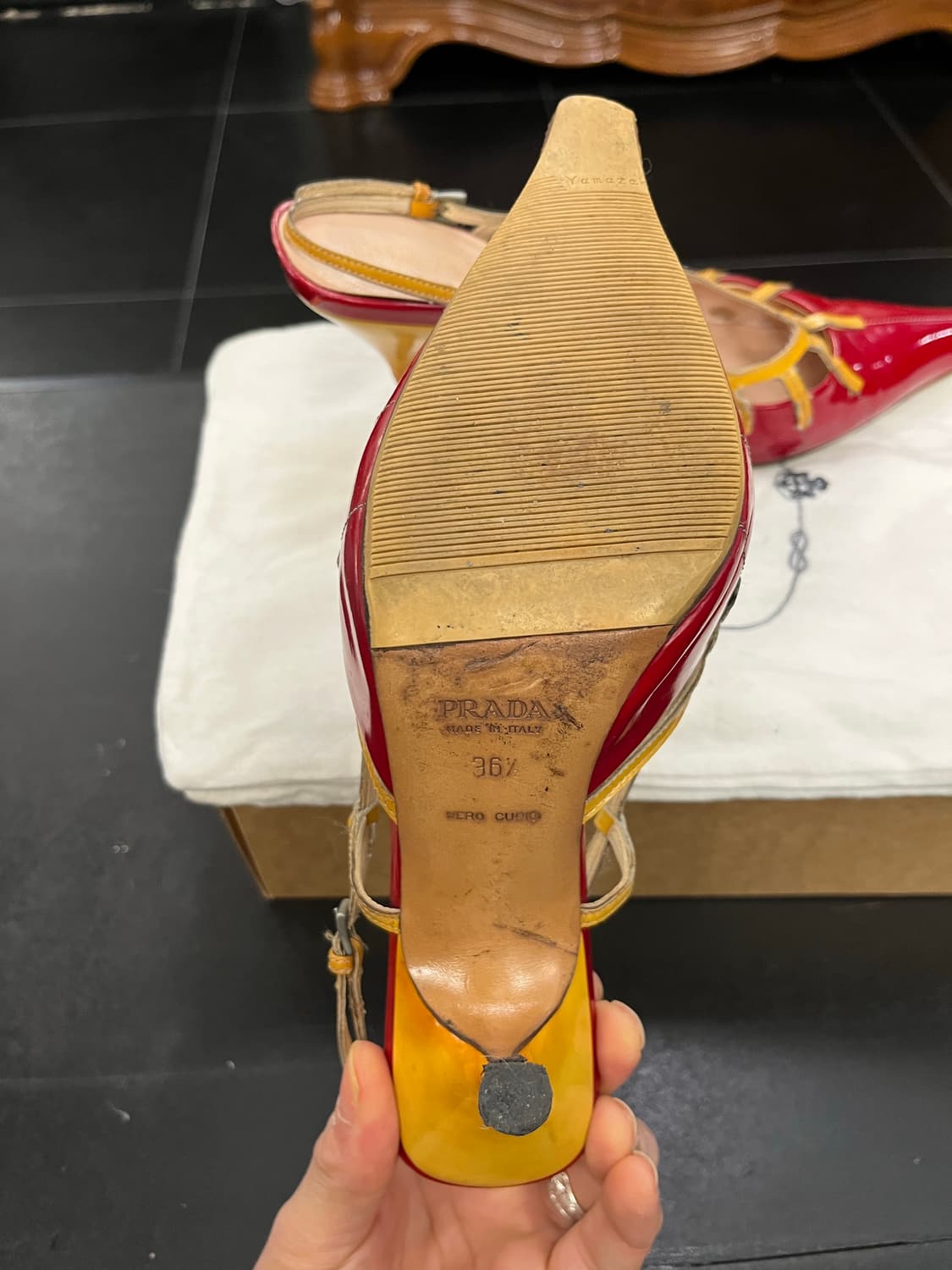 프라다 슬링백 상품이미지4