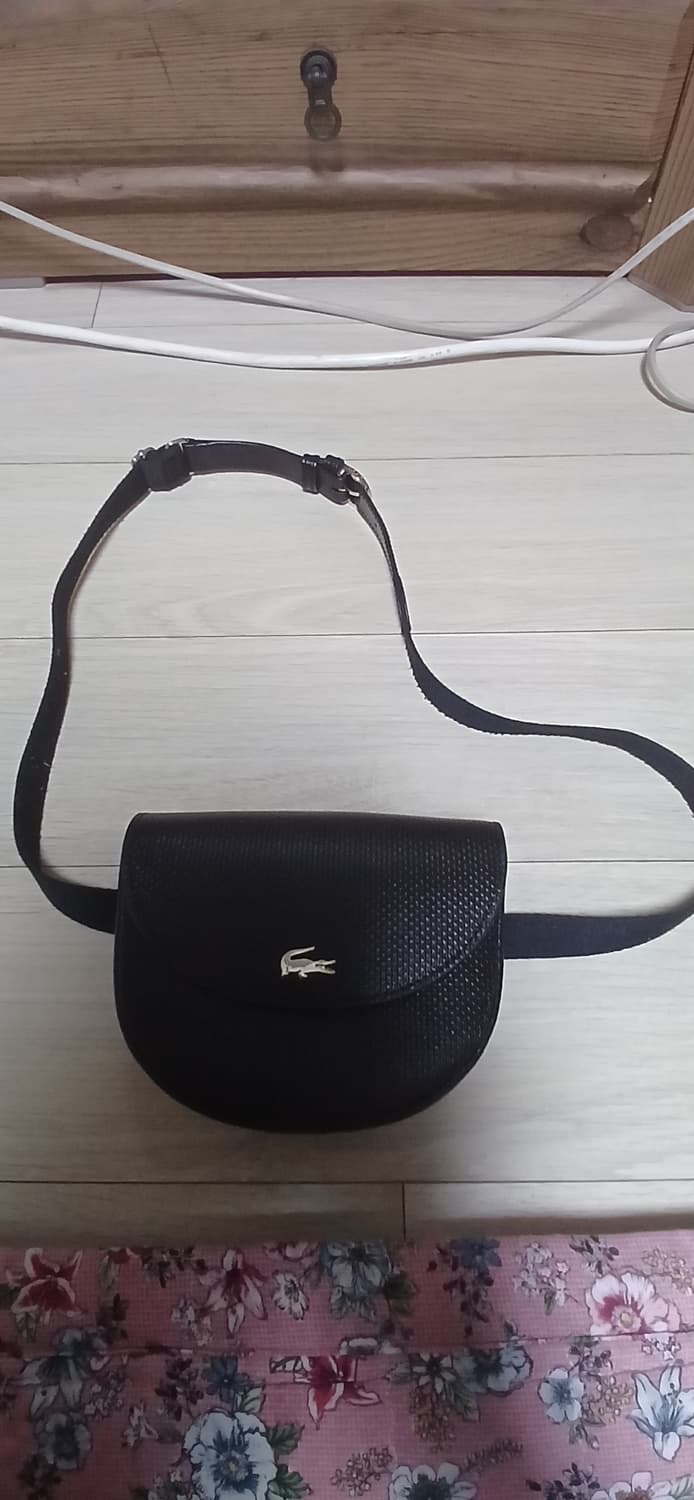 라코스테 피케 가죽 웨이스트백 또는 크로스바디 백  상품이미지1