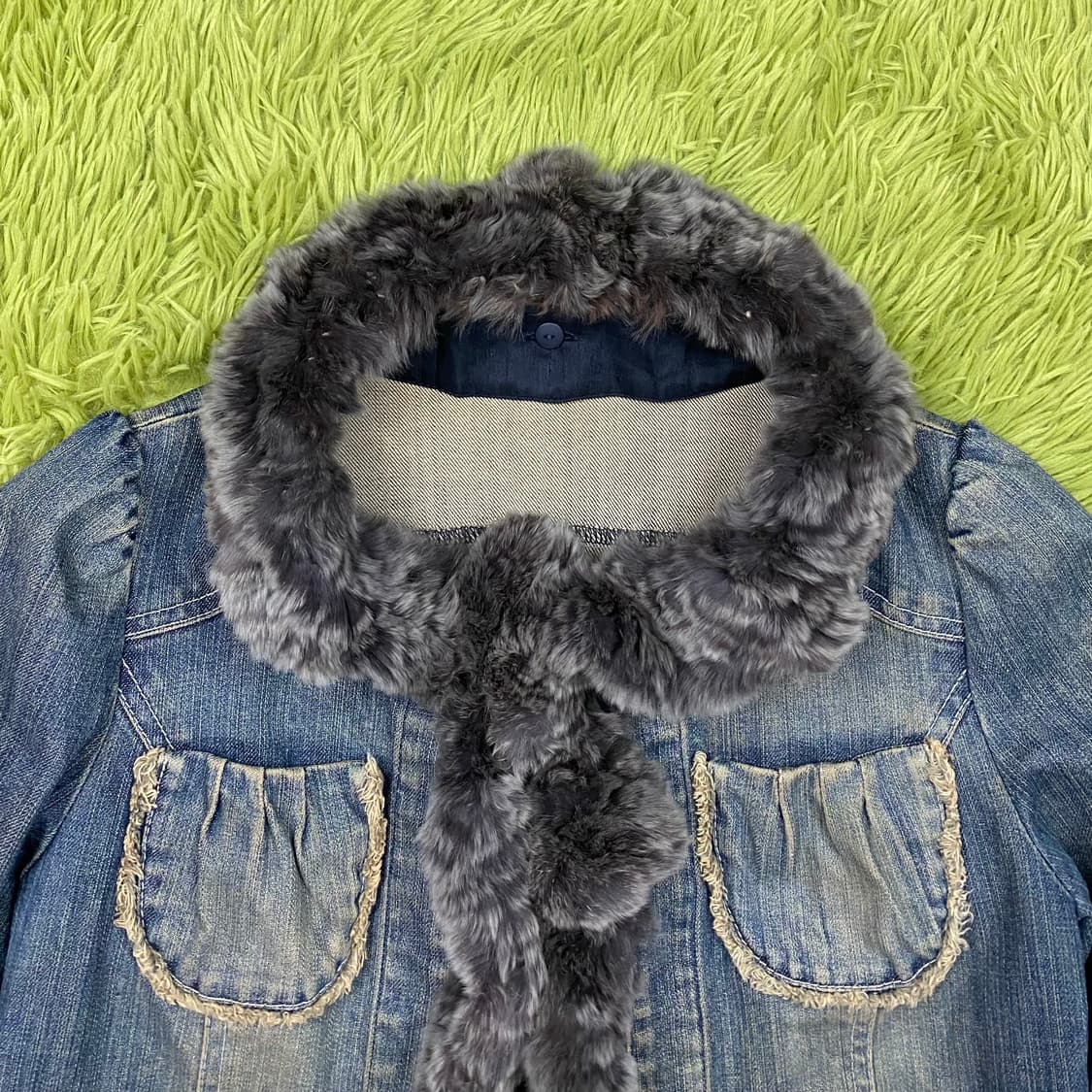 TO BE CHIC 렉서스 래빗 퍼 트리밍 컷 오프 데님 자켓 상품이미지2