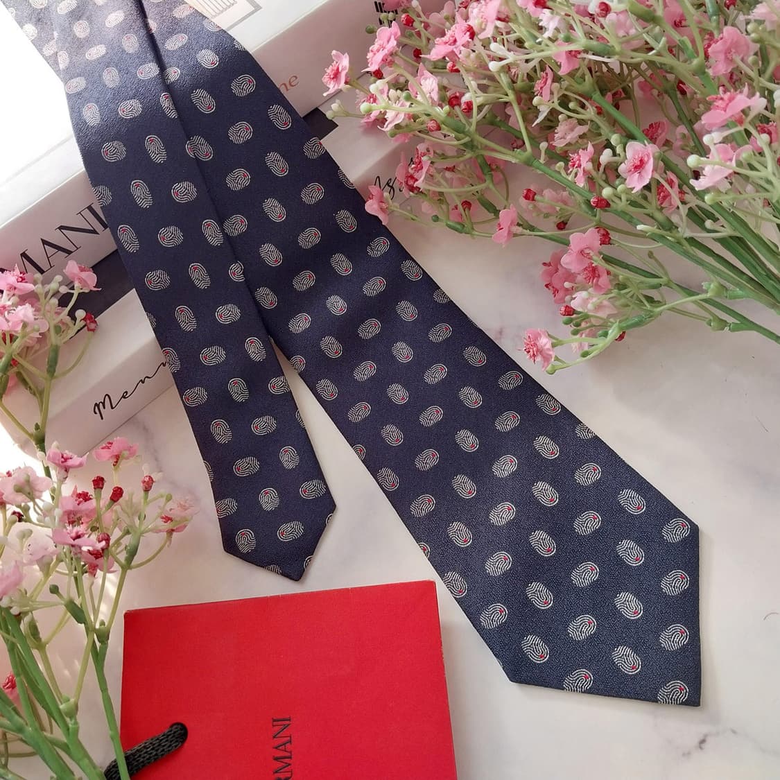 엠포리오 아르마니 실크 지문 패턴 넥타이 7.9cm A+등급 K1399
 상품이미지2