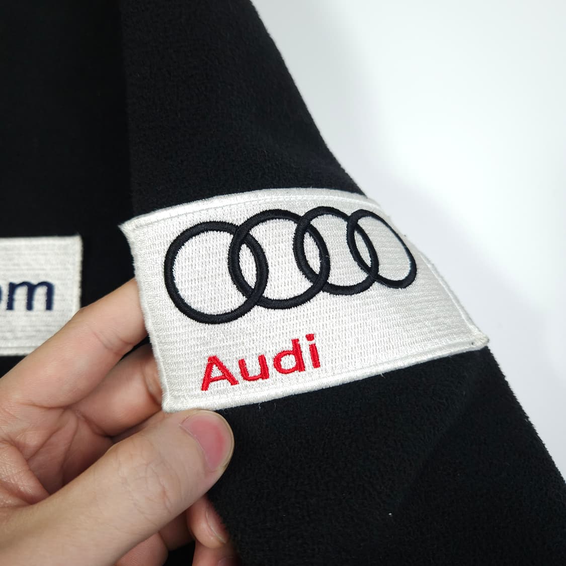 데상트 아우디 후리스 상품이미지3