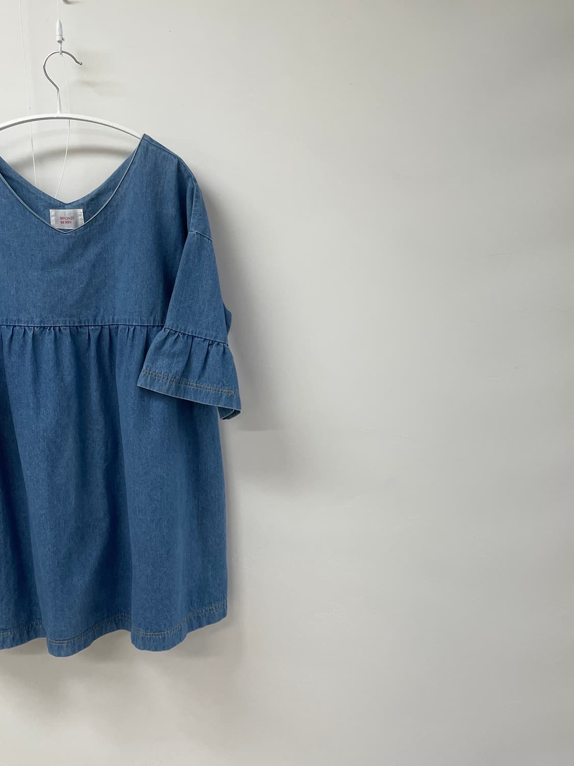 BRONZE BERRY 브이넥 청 원피스 상품이미지1