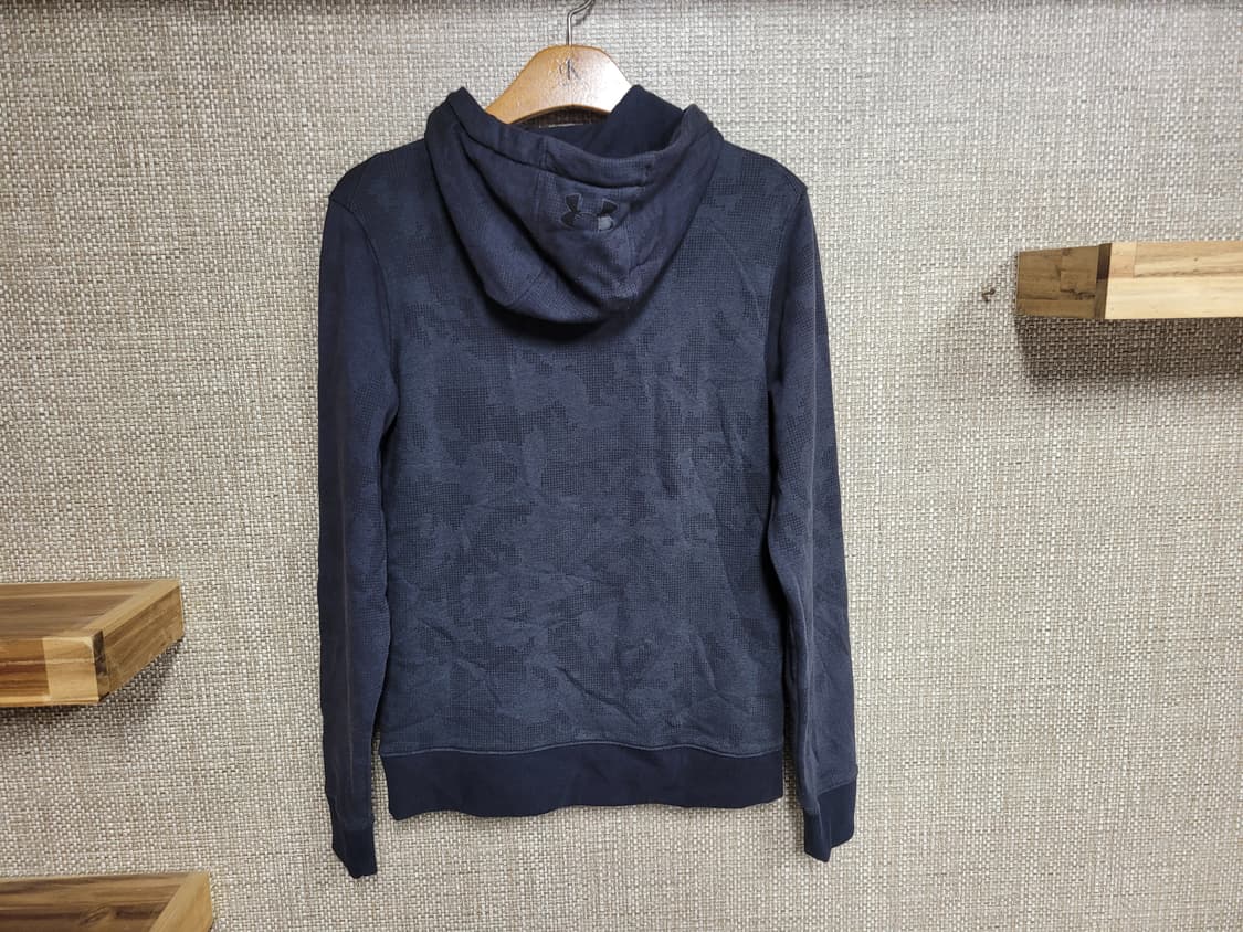 S 95사이즈 언더아머 후드티 상품이미지3