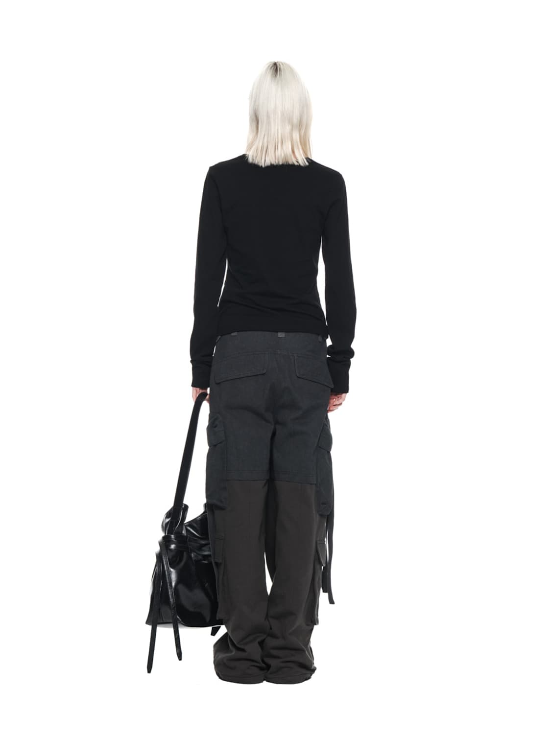 SLIT PINTUCK POINT TOP BLACK 상품이미지4