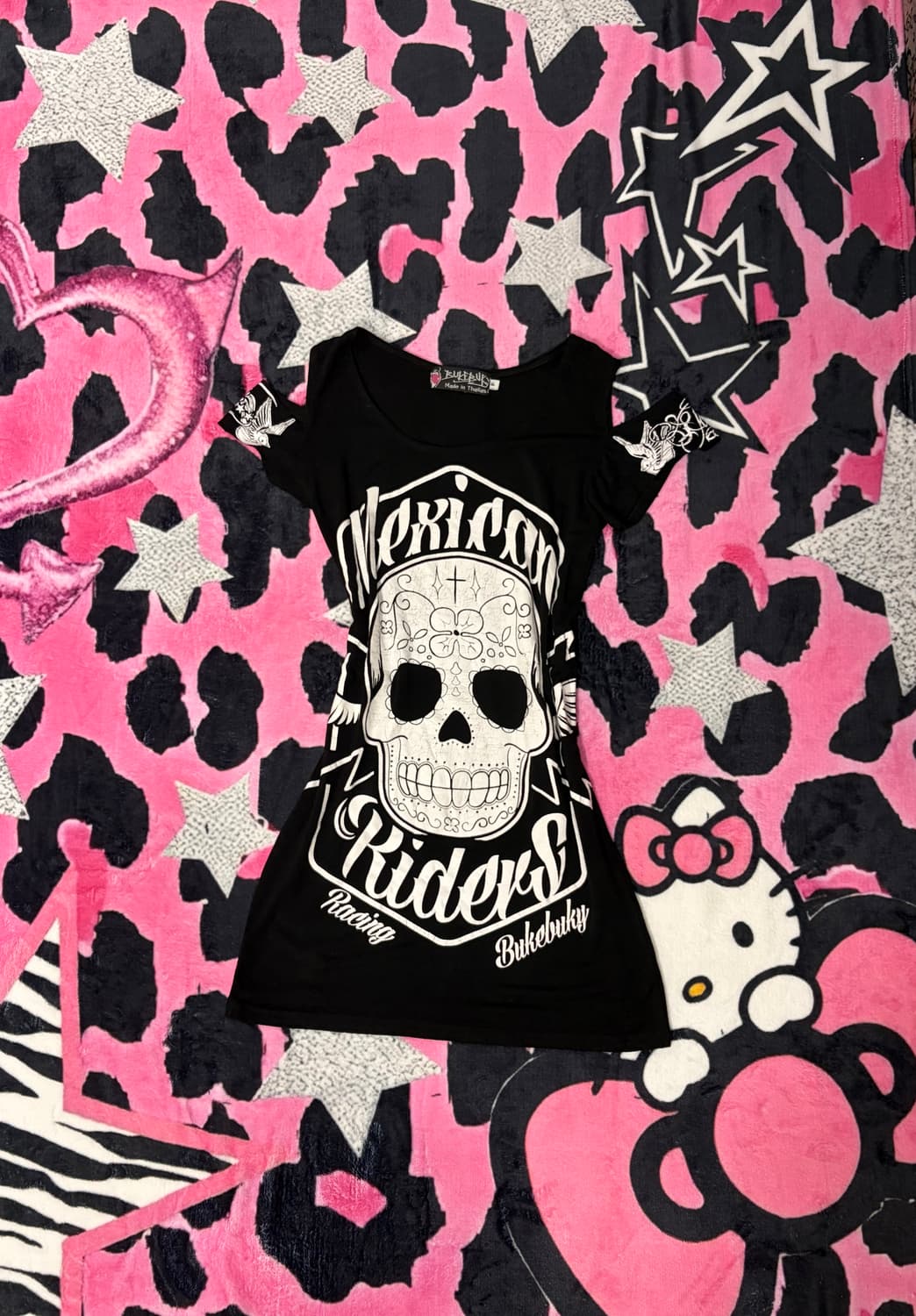 Gothic skull off-shoulder T-shirt 상품이미지1
