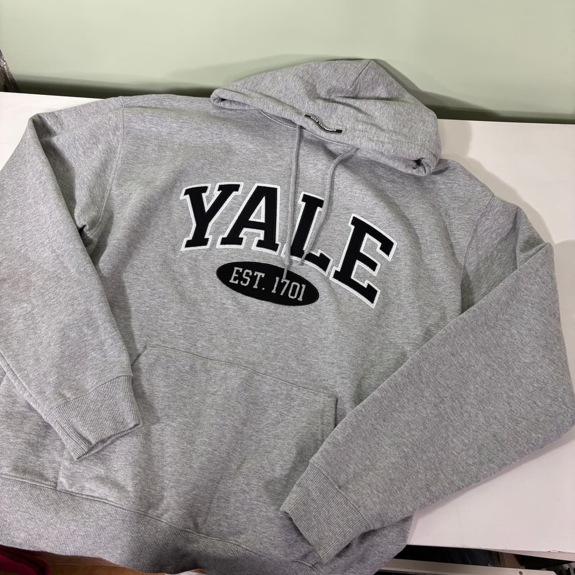 L 예일 YALE 그레이 빅로고 후드티 상품이미지1