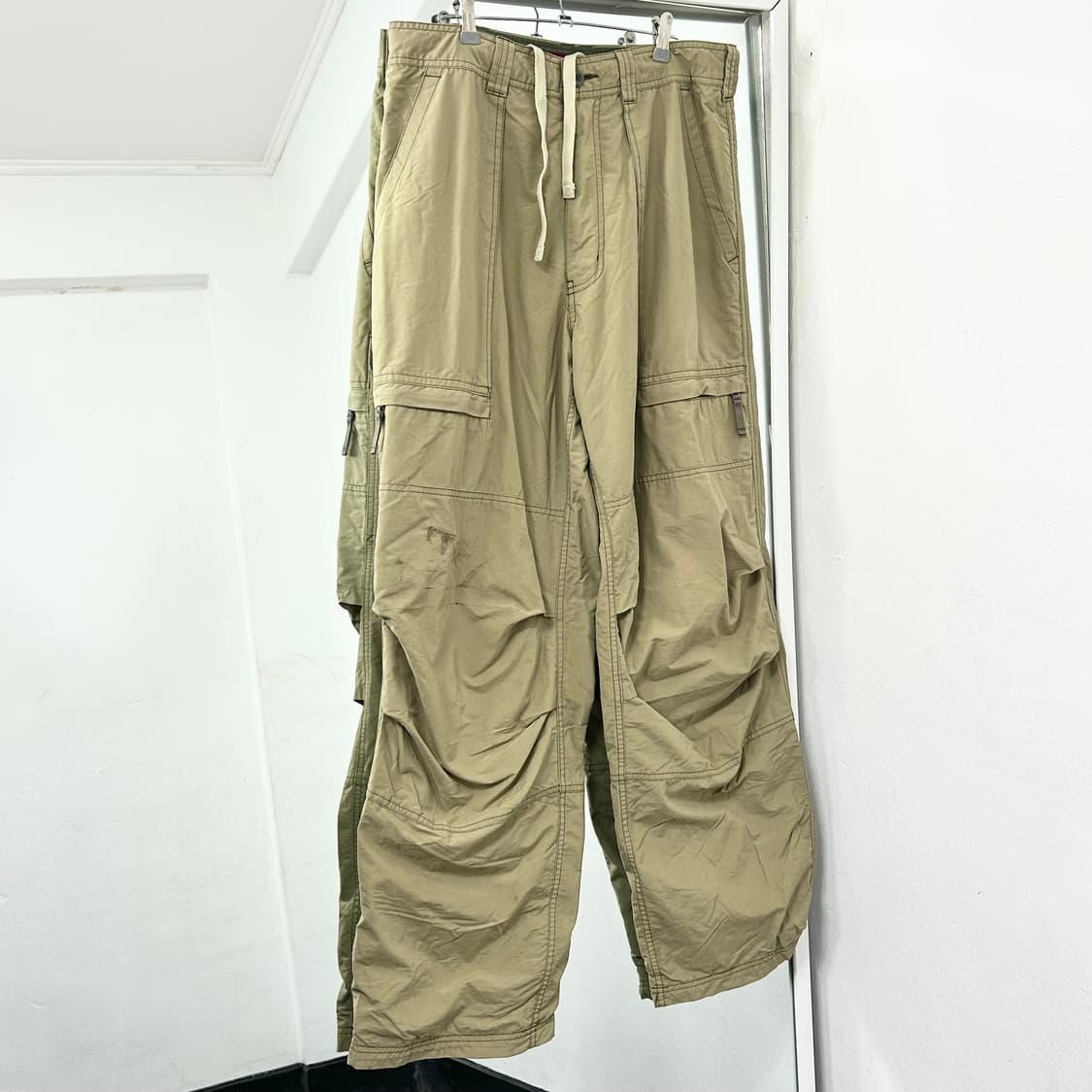 아베크롬비 나일론 와이드 카고 팬츠 상품이미지4