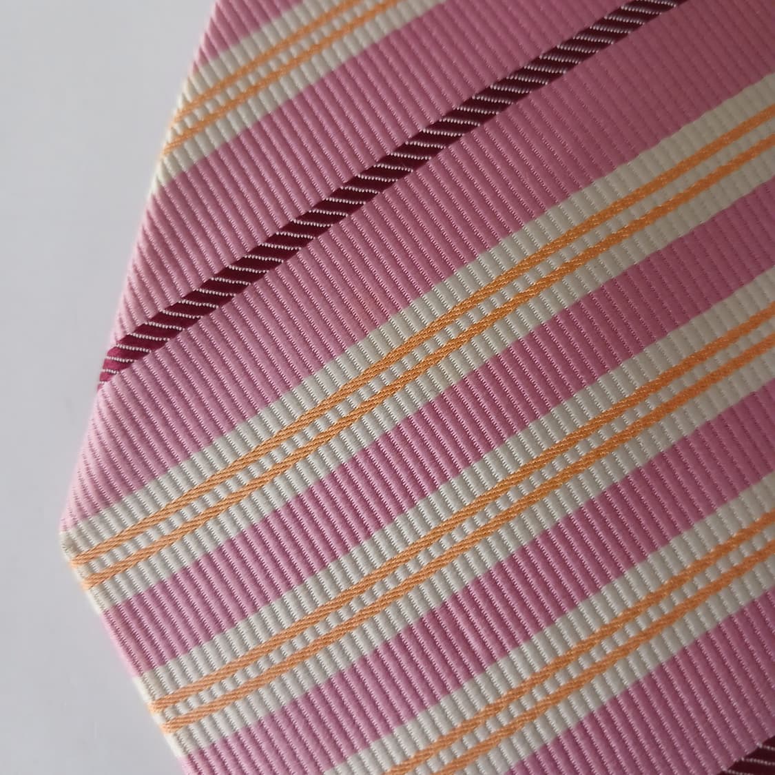 메트로시티 실크 핑크 스트라이프 넥타이 9.6cm A등급 A19297
 상품이미지8