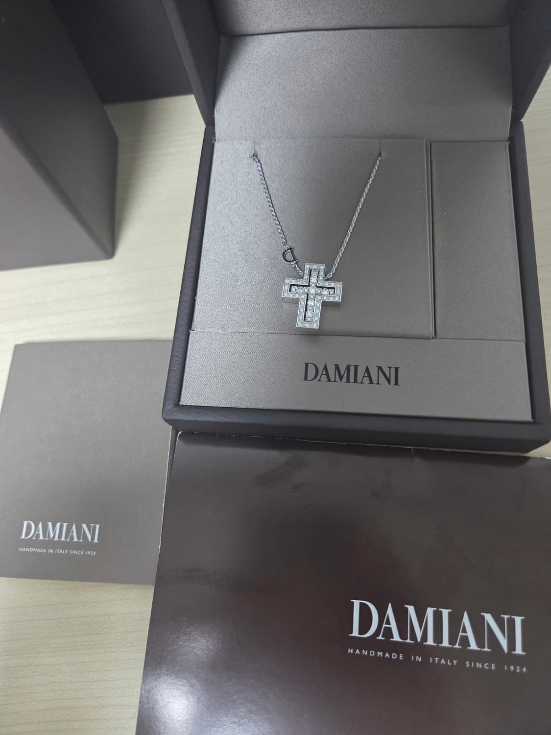 다미아니 벨에포크 미듐 m사이즈 목걸이판매합니다. 상품이미지5
