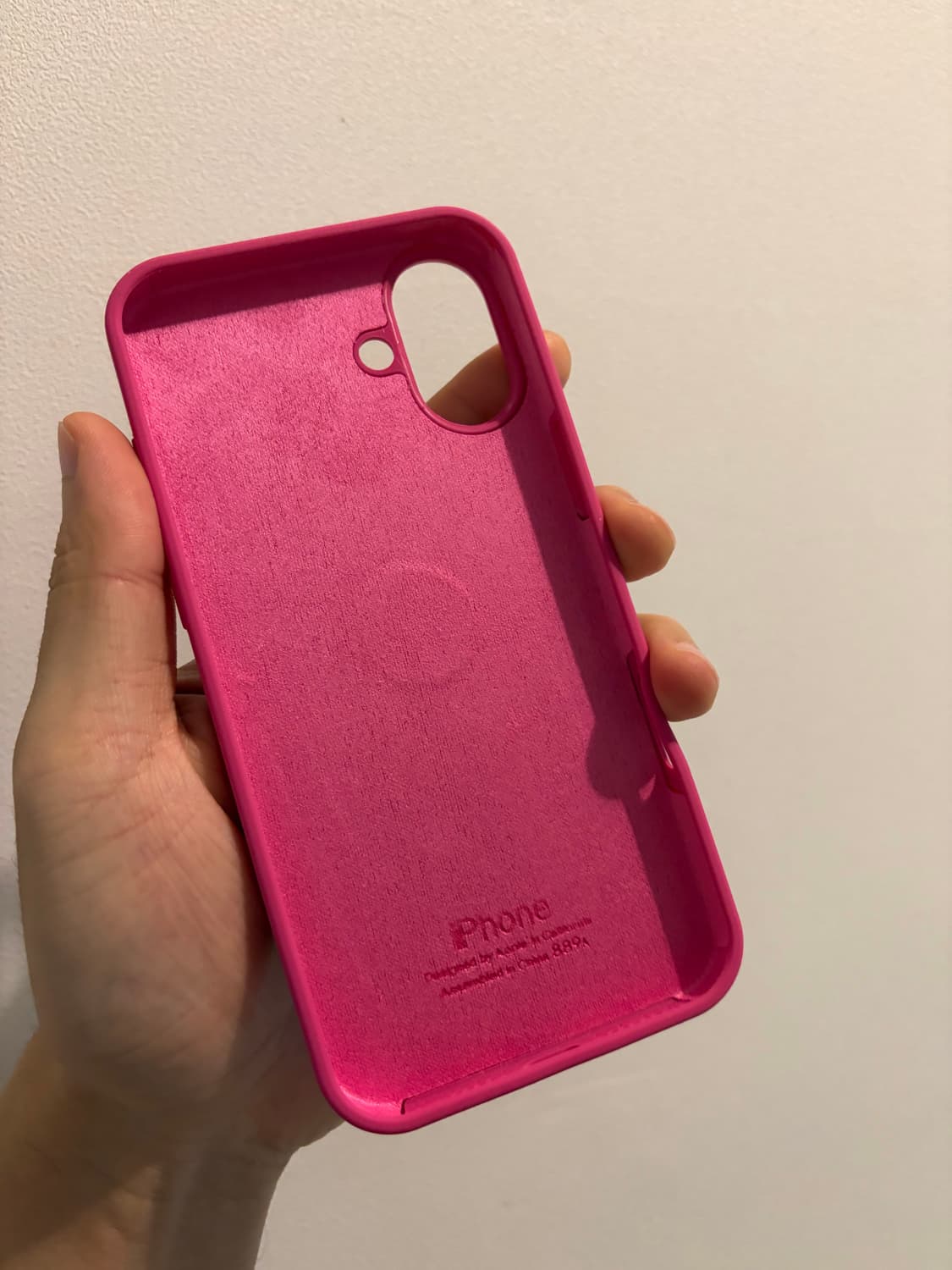 (새상품) 아이폰 16플러스 핑크 케이스 판매 상품이미지2