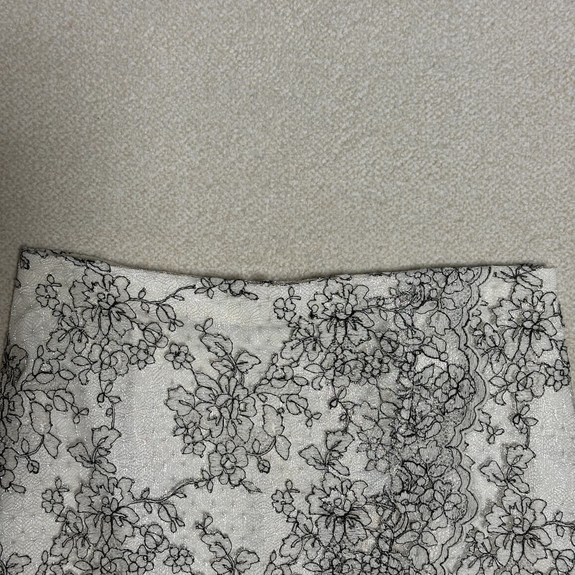 듀엘 레이스 미디 스커트 상품이미지3