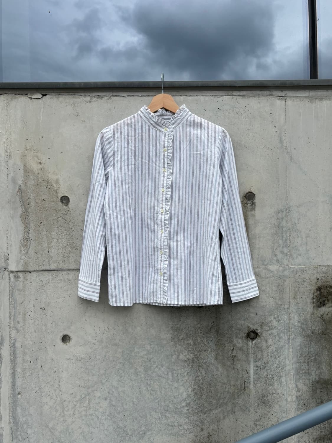 Stripe Frill Blouse 상품이미지1
