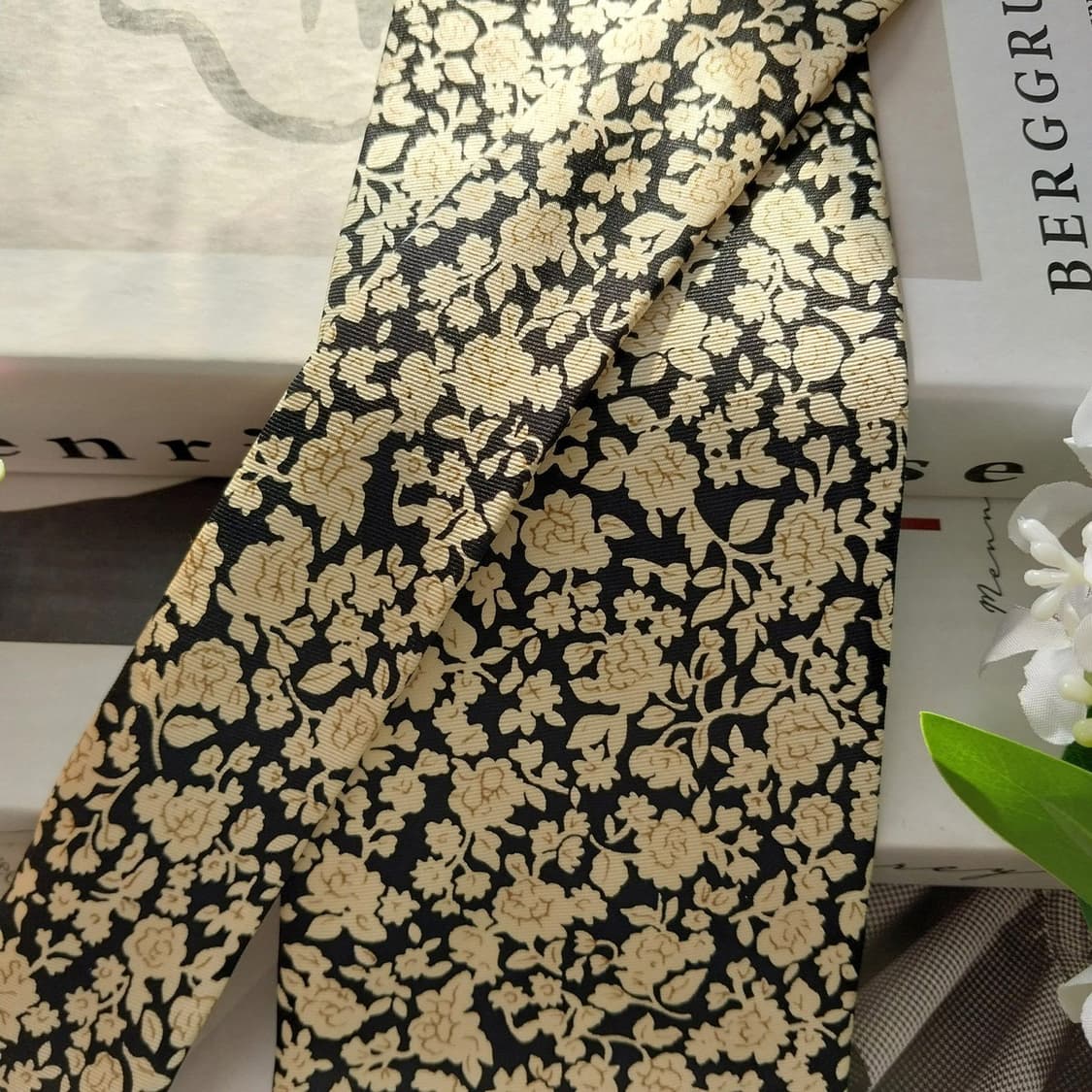 아쿠아스큐텀 실크 블랙 플로럴 넥타이 9.5cm A+등급 k1739 상품이미지5