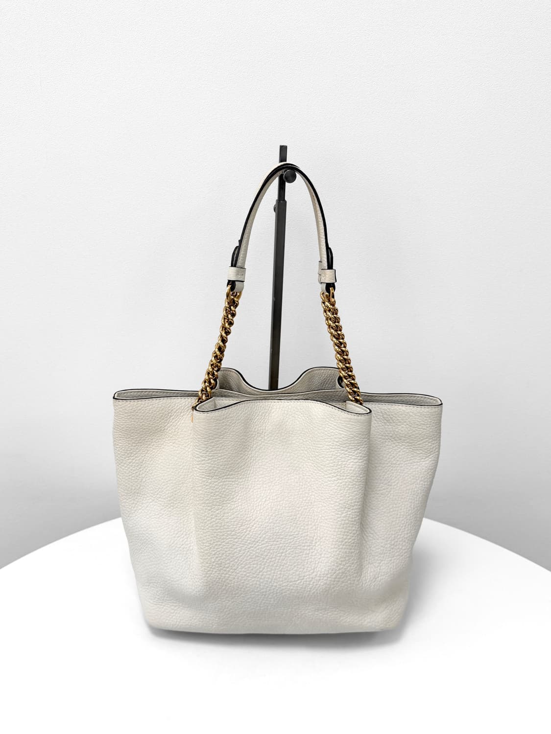 토즈 페블 레더 플라워 태슬 체인 숄더백 상품이미지3