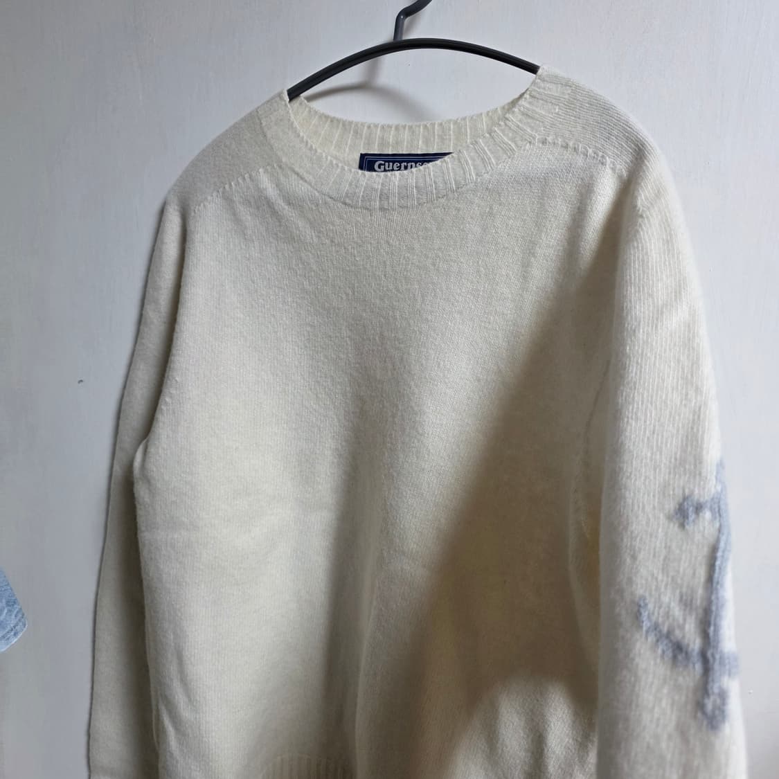 건지울른스 홀가먼트 메리노울 스웨터 에크루 M 상품이미지6