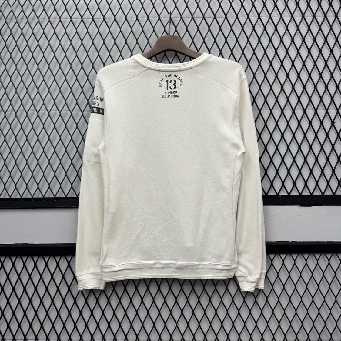 21F/W 아비렉스 스웻셔츠 스쿼드론 시리즈 밀리터리 맨투맨 상품이미지2