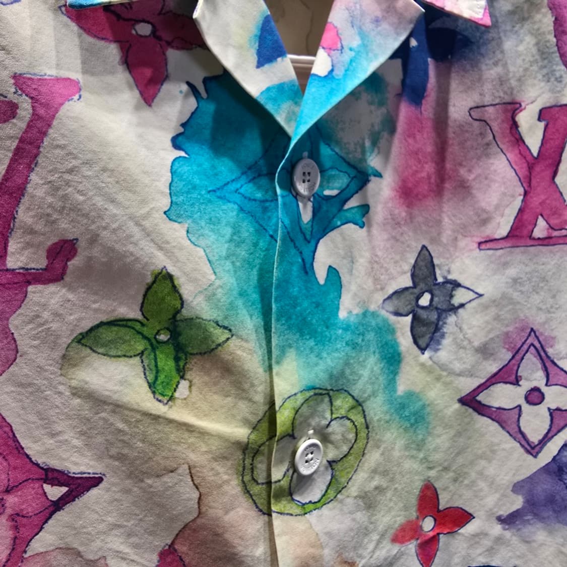 [중고/정품] 루이비통 모노그램 멀티컬러 워터컬러 반팔 셔츠 L 상품이미지3