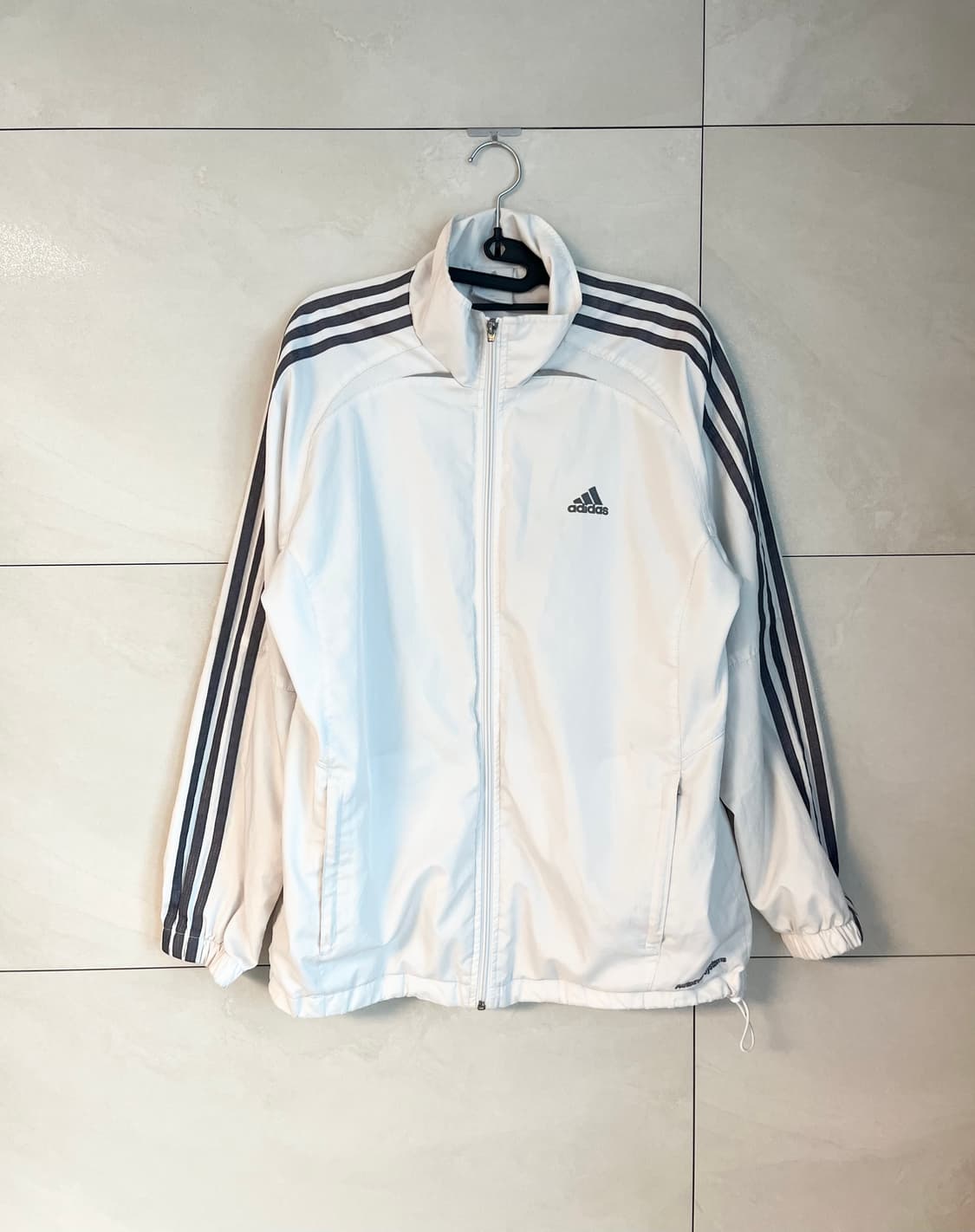 아디다스 화이트,실버 라인 바람막이 [95]  상품이미지1