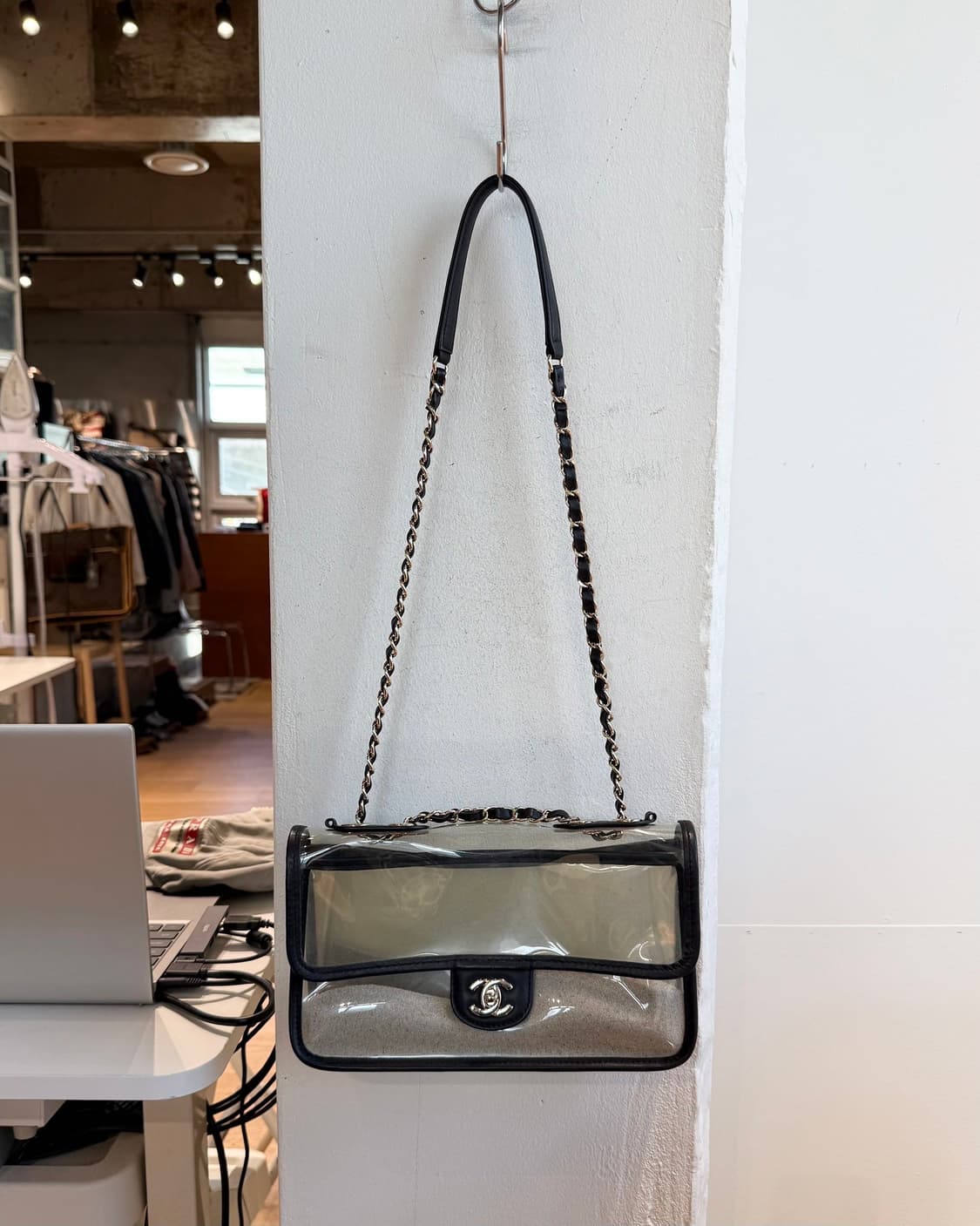 샤넬 샌드 바이 더 씨 PVC 플랩 체인 숄더백 상품이미지2