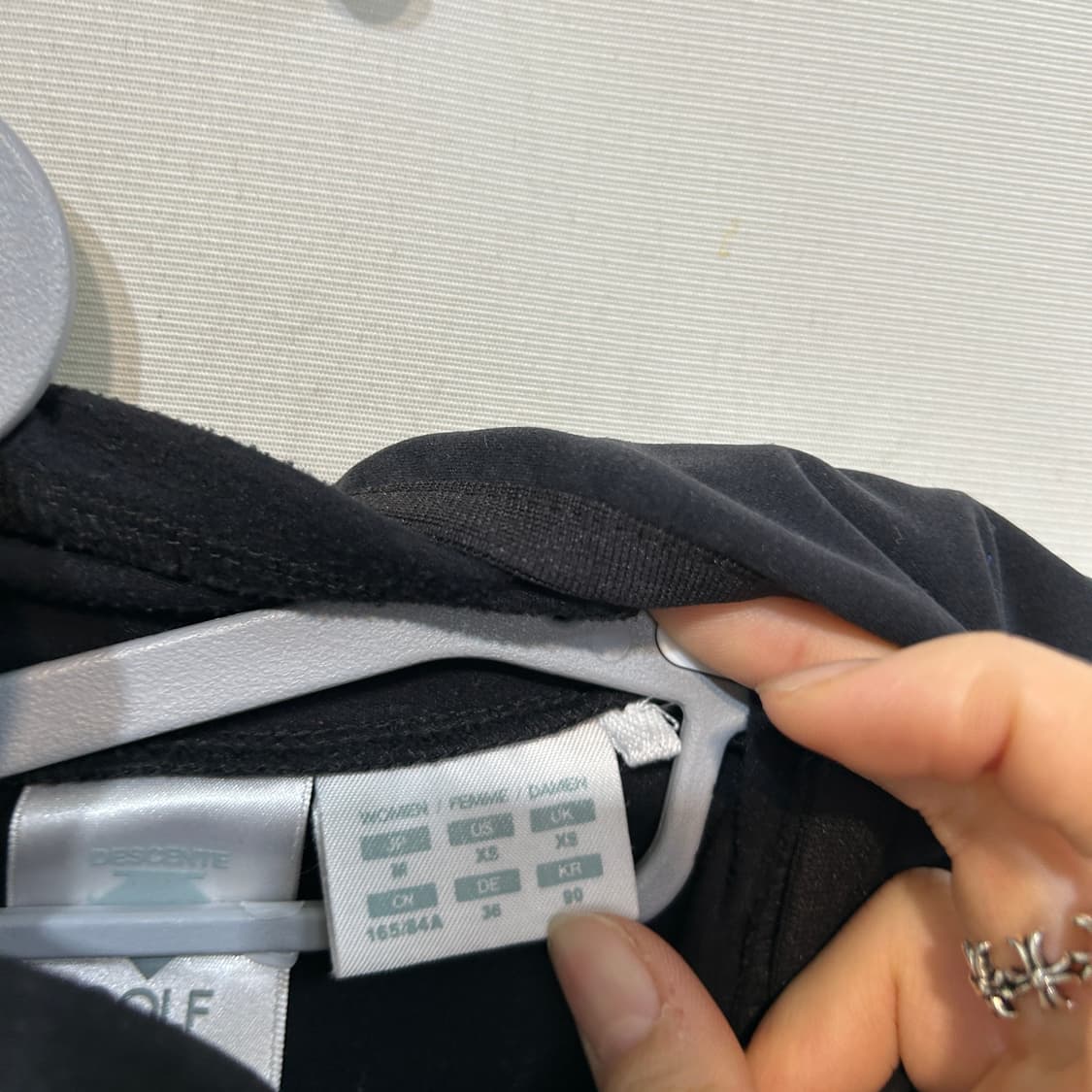 데상트 여성 기능성 하프집업 90 상품이미지2