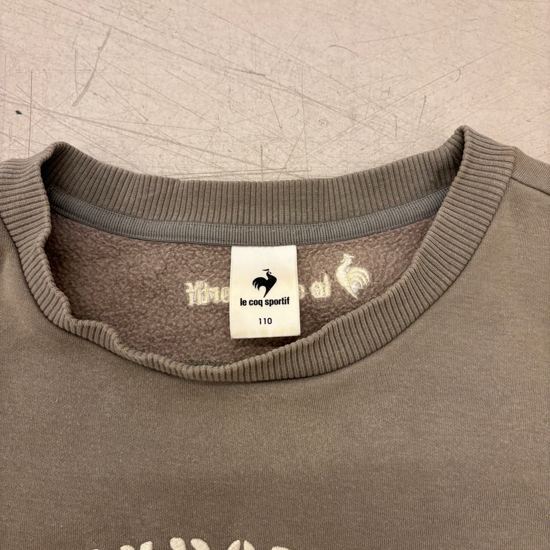 르꼬끄 빅로고 카키 맨투맨 상품이미지3