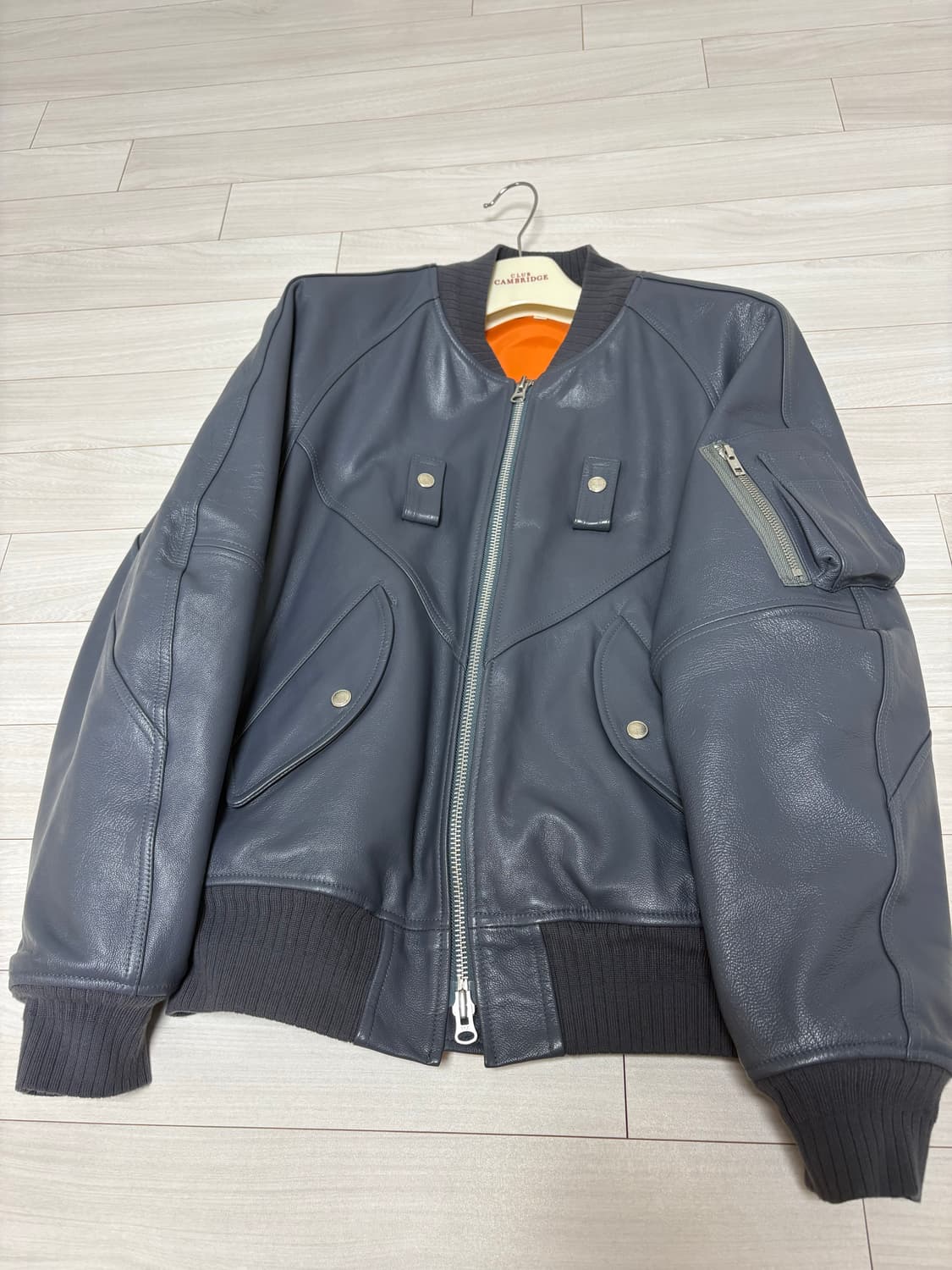 올리브그랩서비스 가죽 크루맨 s 상품이미지1