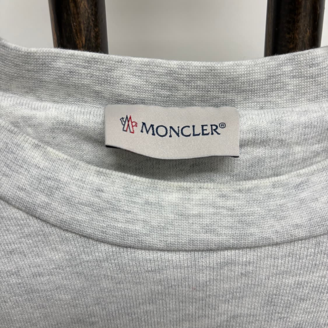 [M]몽클레어 빅로고 맨투맨 상품이미지2