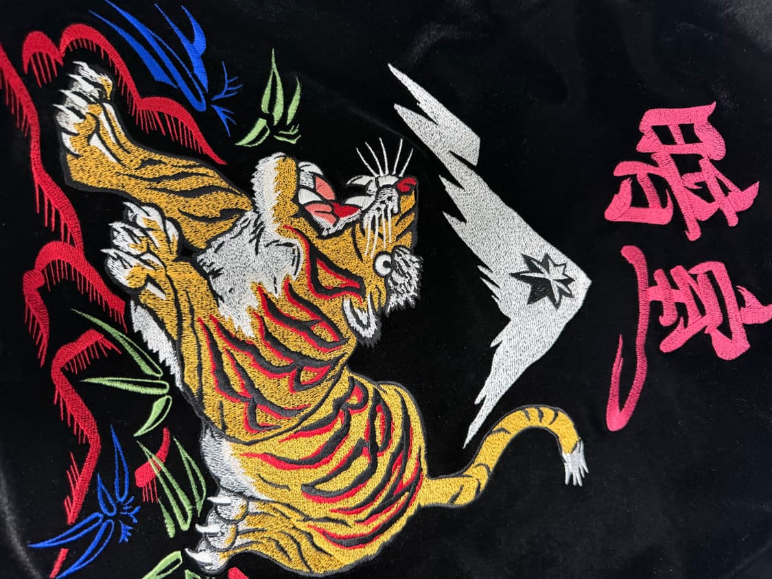 다크룸 스튜디오 x 찬스 클로딩 수베니어 자켓 블랙 화이트 상품이미지8