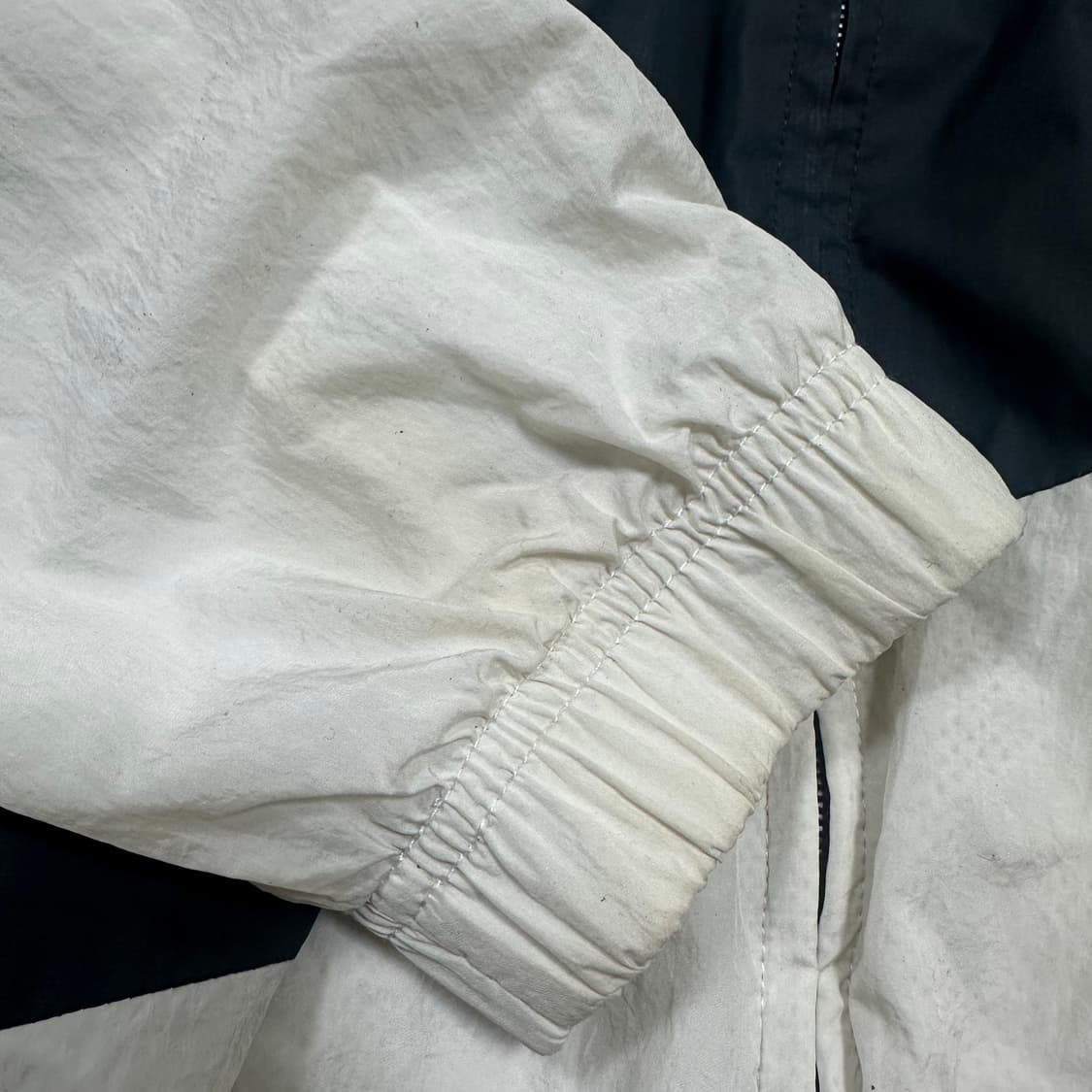 ✨ (바배) 나이키 빅스우시 흰검 우븐 바람막이  상품이미지5