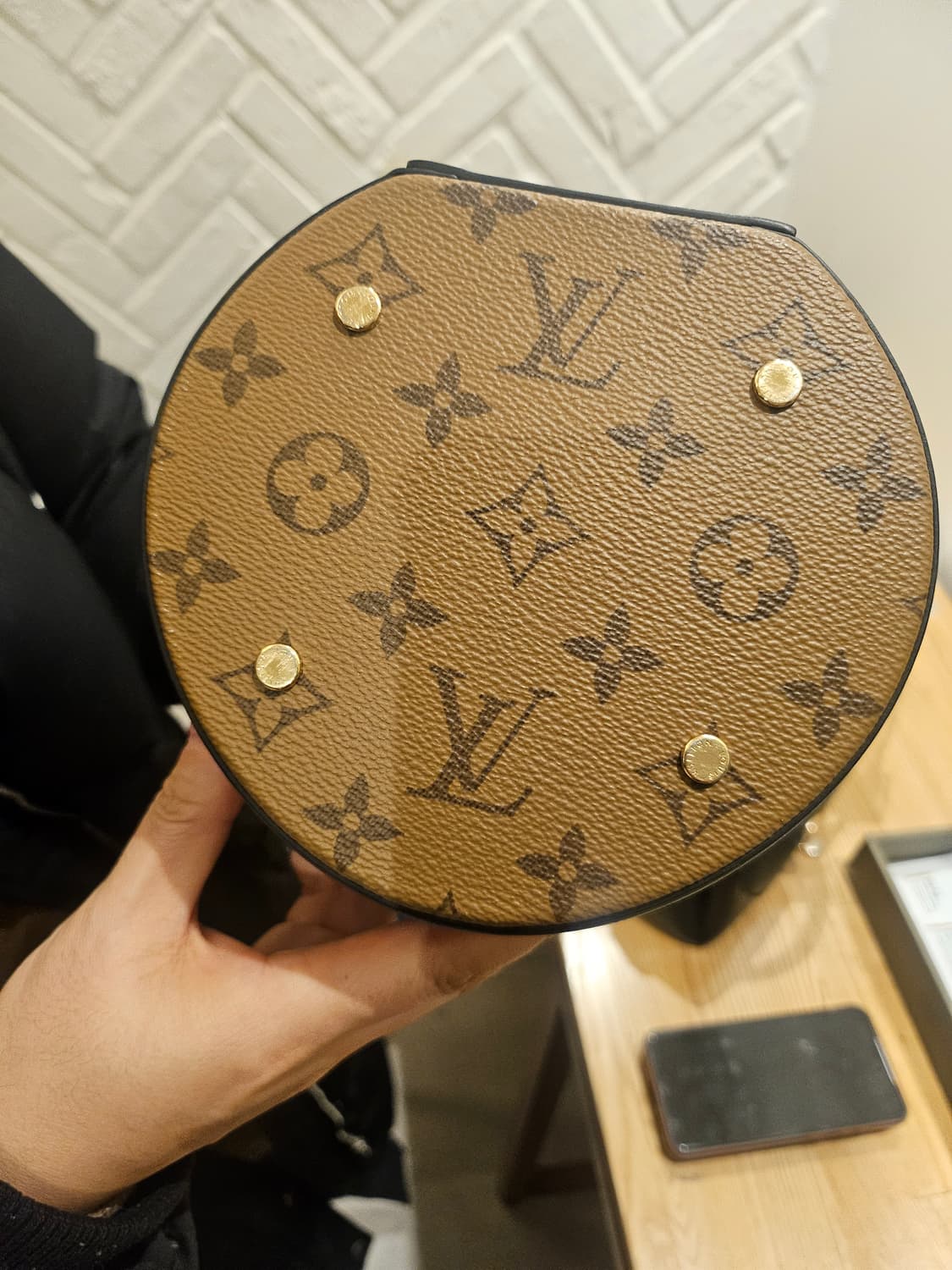 루이비통 깐느 모노그램 리버스 캔버스 상품이미지6