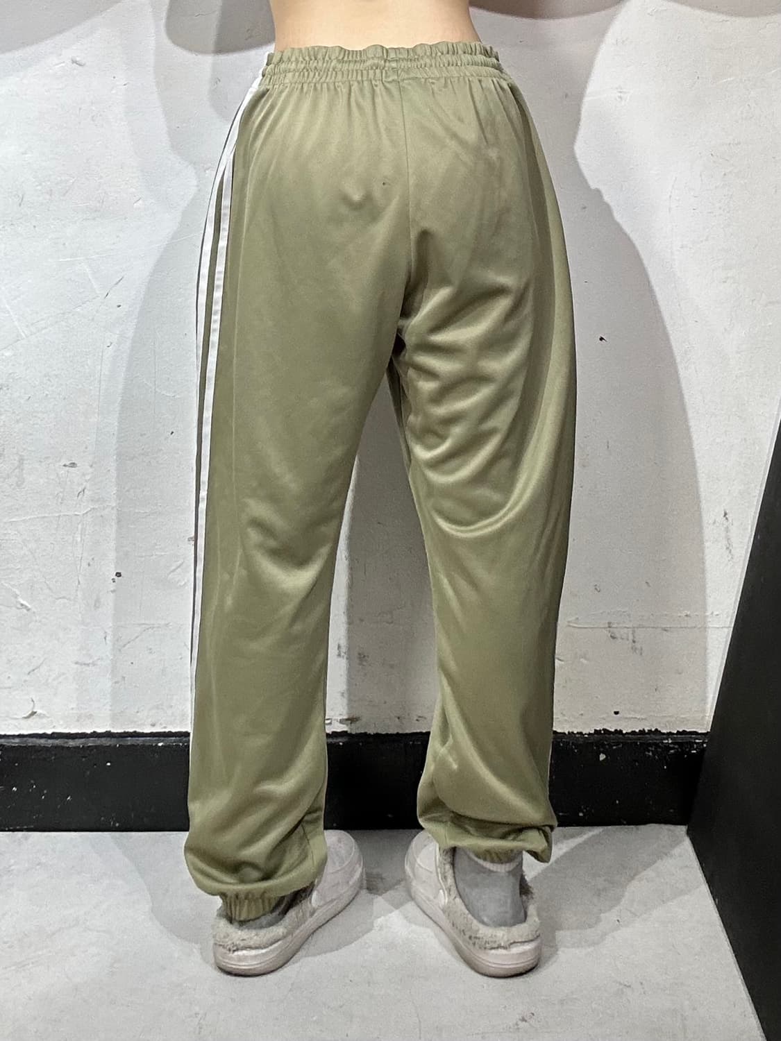  아디다스 카키 와이드 삼선 추리닝 바지 댄스 트레이닝 팬츠 2XL 상품이미지3