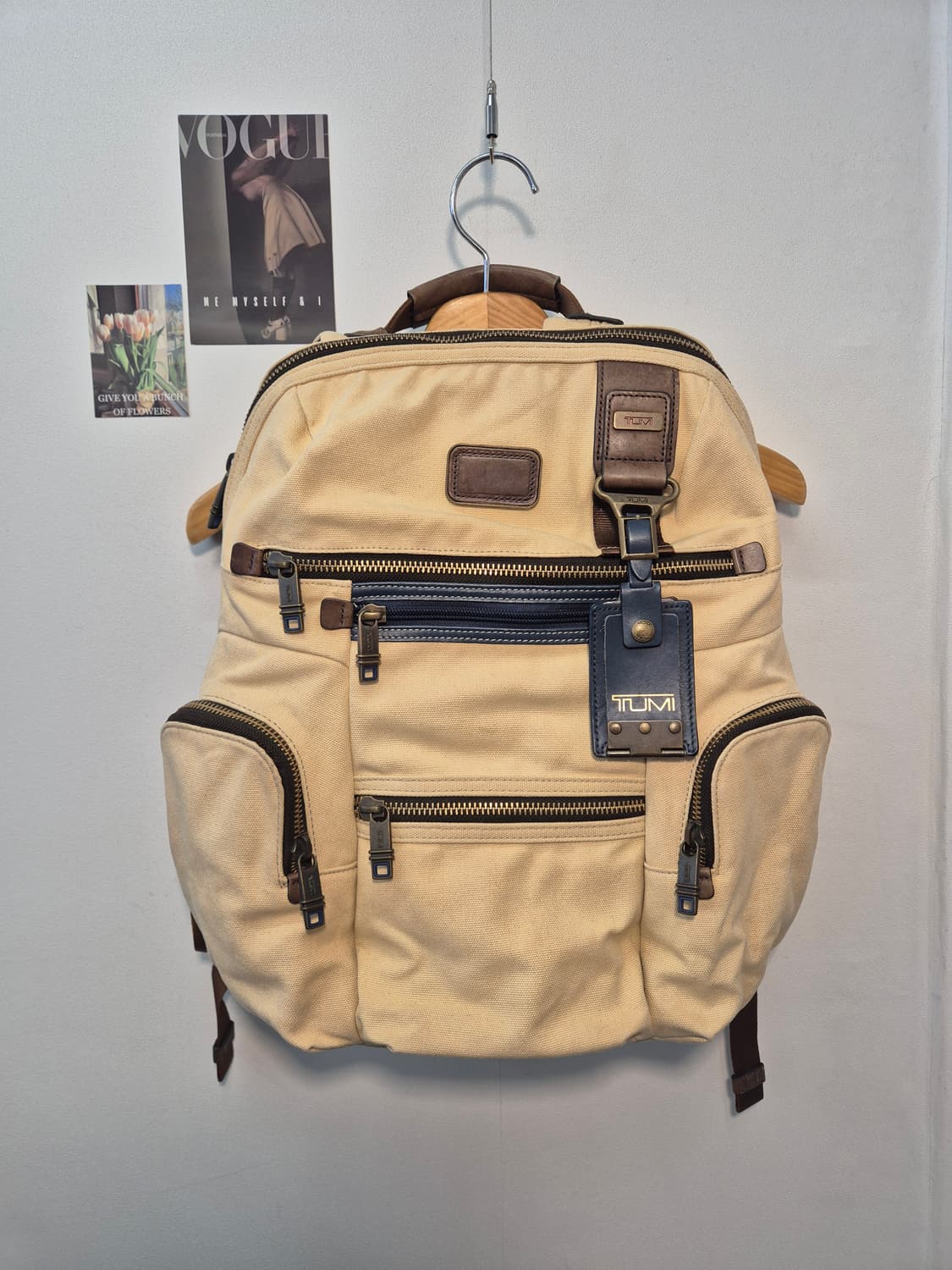 투미 녹스 백팩 베이지 색상 상품이미지1