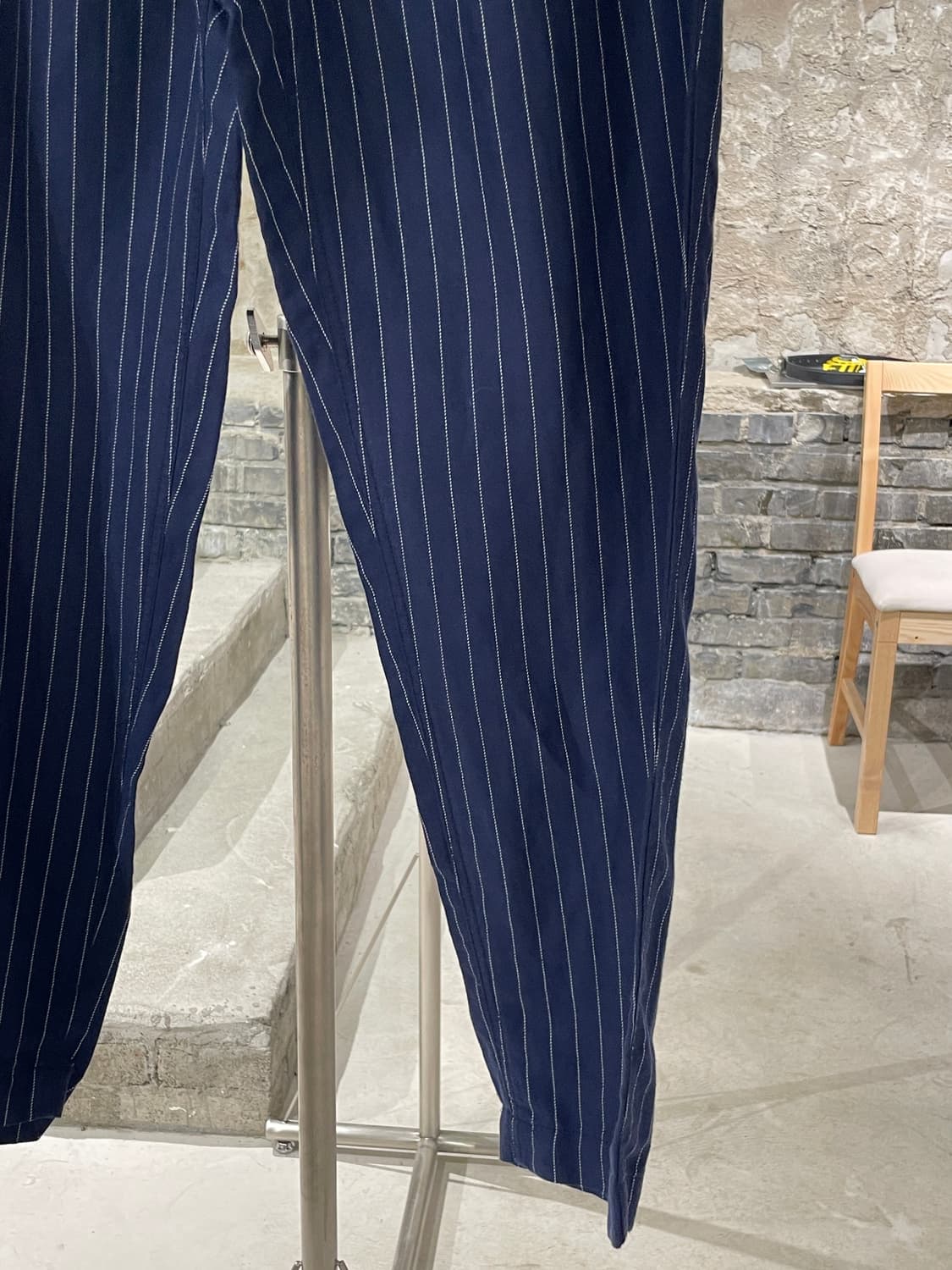 폴로 랄프로렌 네이비 슬림 핏 스트라이프 테일러드 린넨 팬츠 상품이미지5