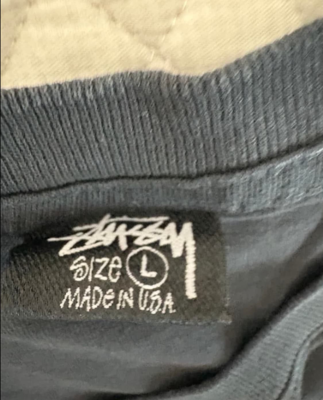 스투시 x 아워레가시 서프맨 피그먼트 다이드 티셔츠 블랙 상품이미지3