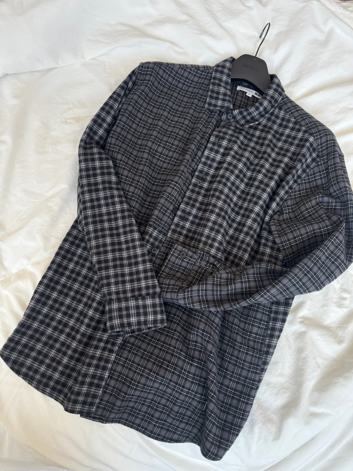 유니클로 JW앤더슨 체크셔츠 상품이미지1