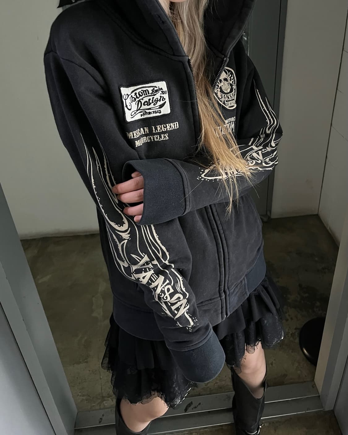 밴슨 백 아트워크 디테일 오버핏 후드집업 상품이미지5