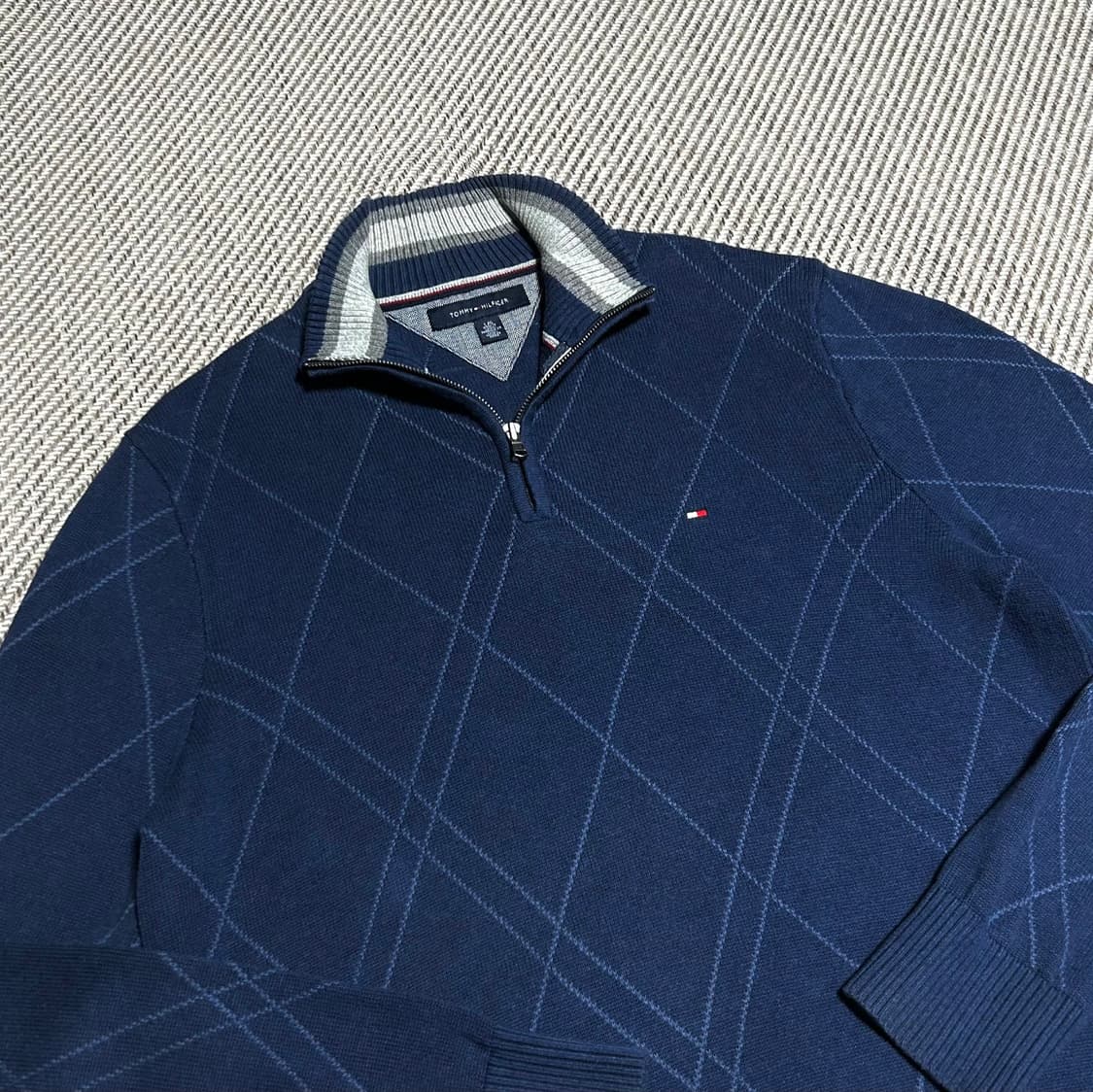 [L] Tommy 타미힐피거 네이비 클래식 반집업 코튼 니트 상품이미지4