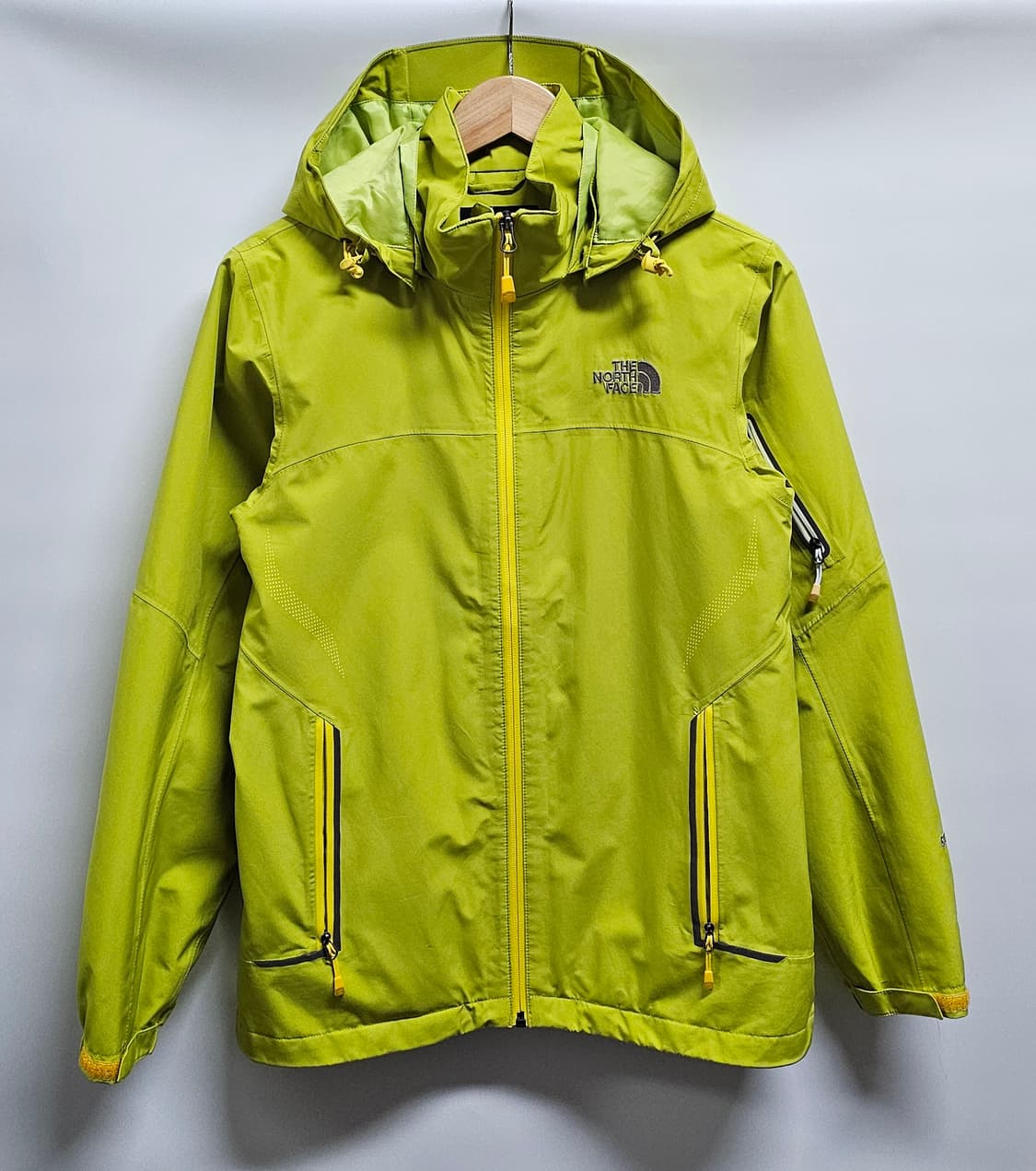 노스페이스 여성 고어텍스 바람막이 L 상품이미지1