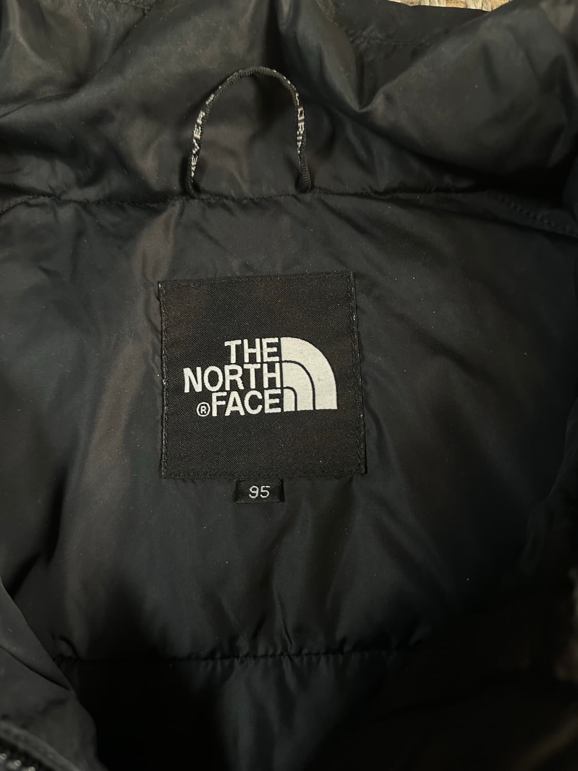 노스페이스 700 패딩 조끼 블랙 95 상품이미지4