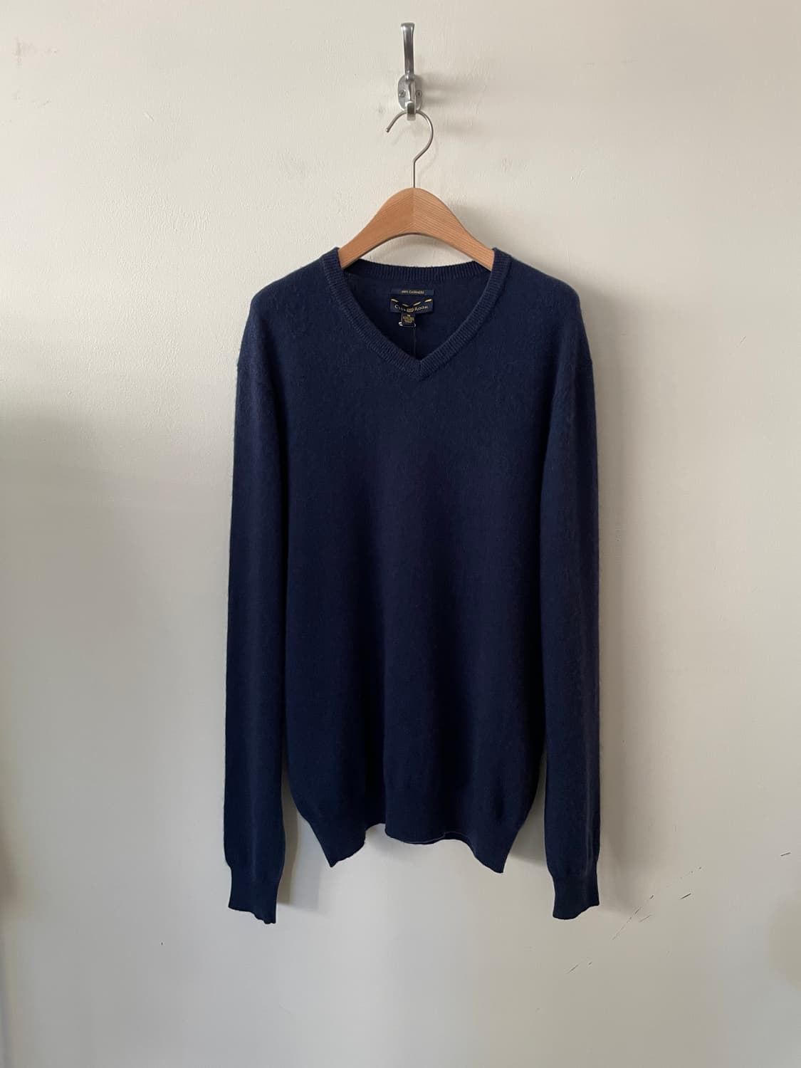 vintage two ply cashmere v-neck knit 상품이미지1